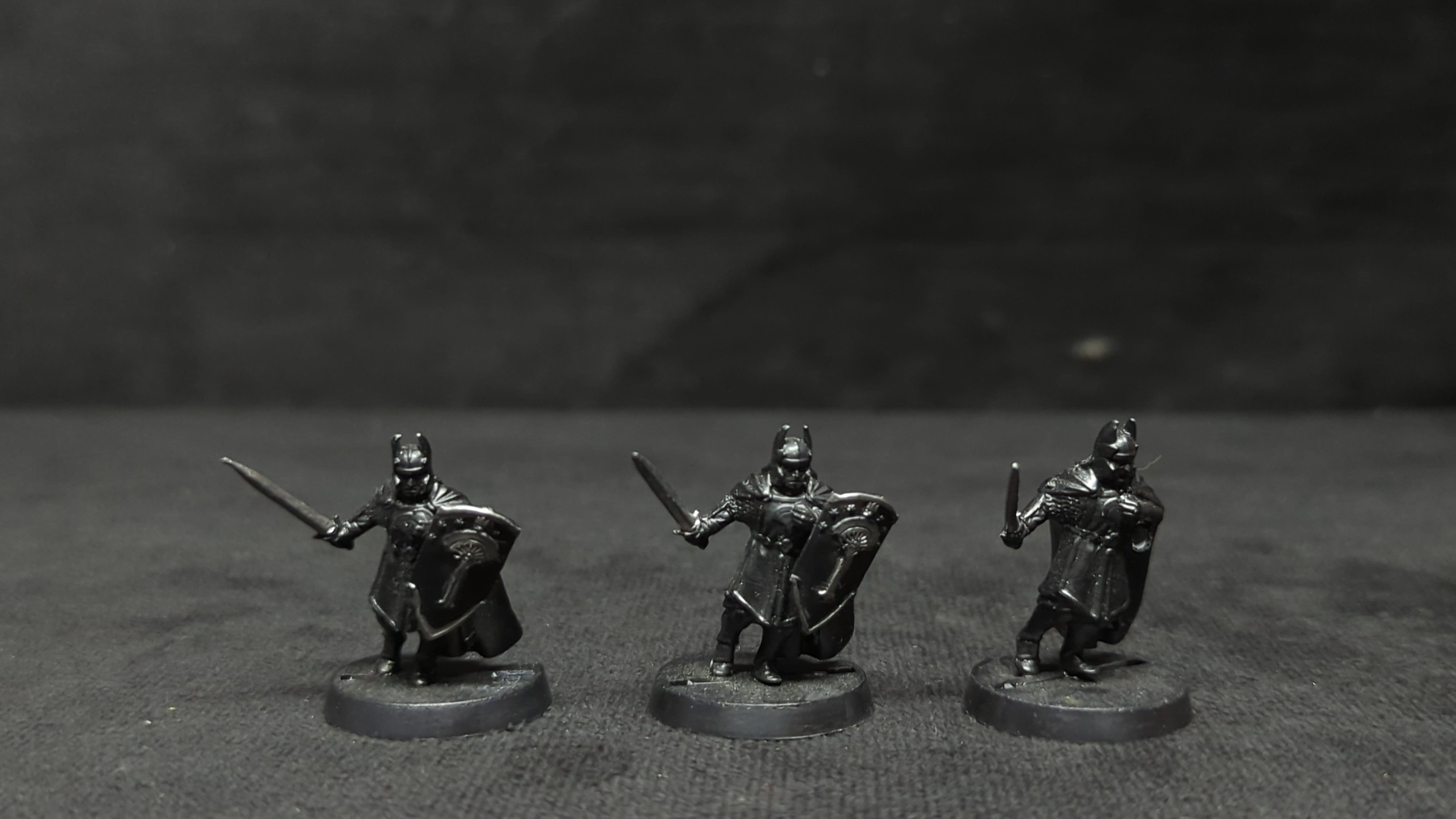 Lord of the Rings Middle-Earth Middle-earth Warriors of Numenor with Swords x3