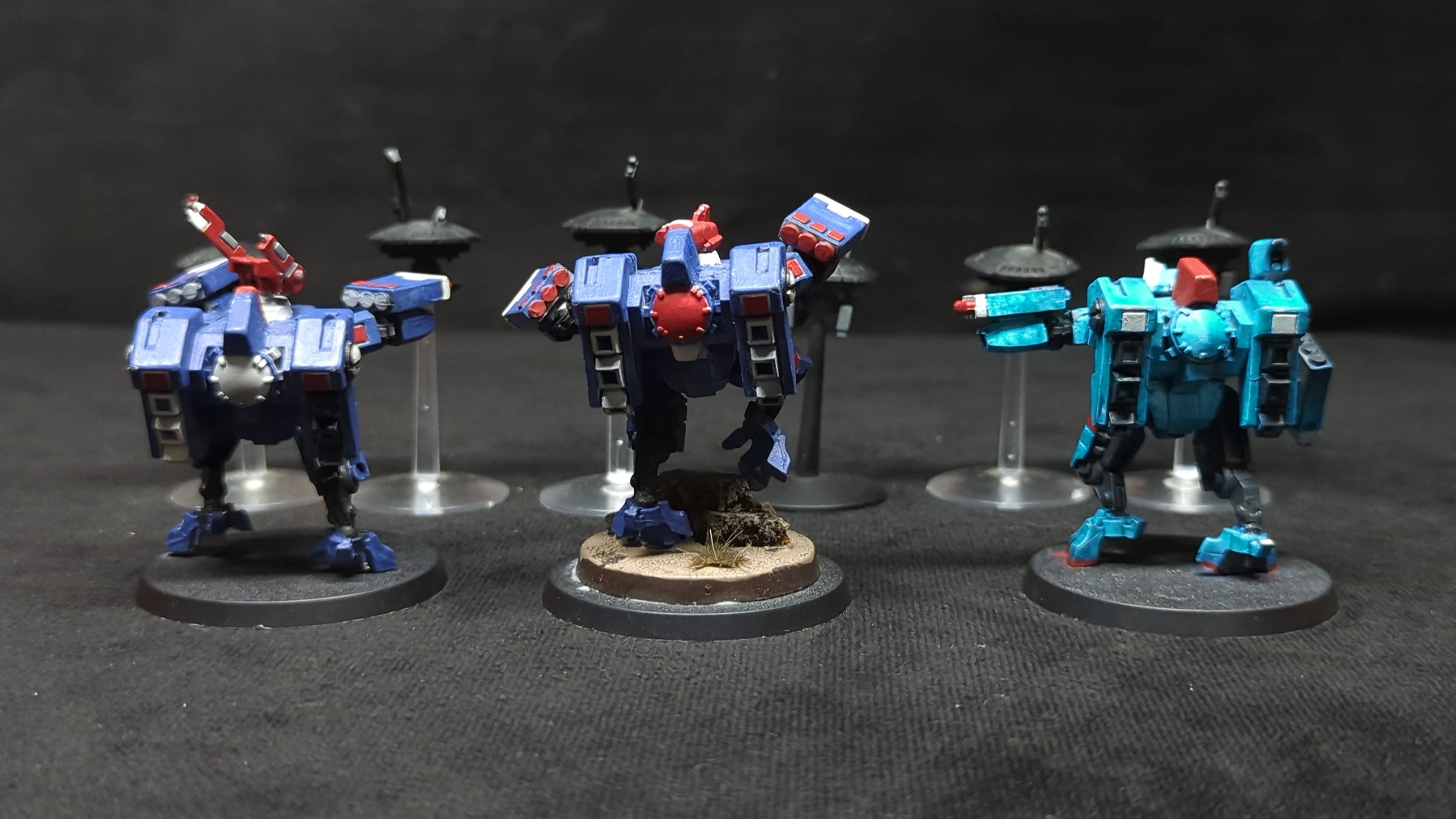 Boîte GWS 56-07 Games Workshop Warhammer 40k - Tau XV8 Crisis Battlesuit Team Boîte Bataillons T'au Boîte GWS 56-07 Games Workshop Warhammer 40k - Tau XV8 Crisis Battlesuit Team Boîte Bataillons T'au