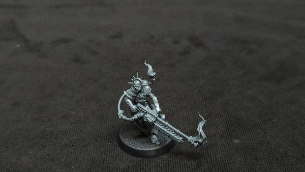 Warhammer 40k Adepta Sororitas Ministorum Priest with Vindictor x1