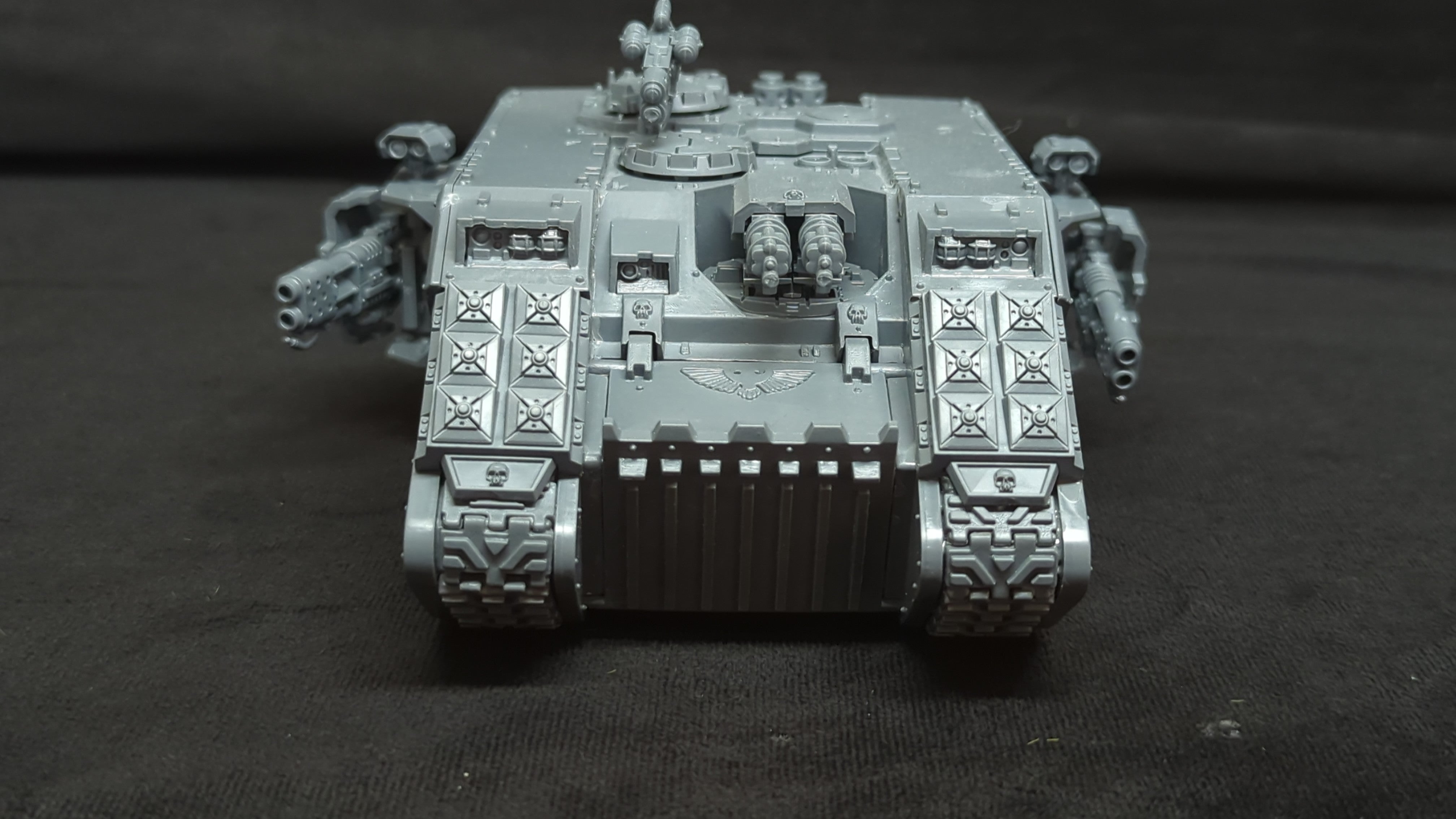 Warhammer 40k Space Marines Land Raider Redeemer x1