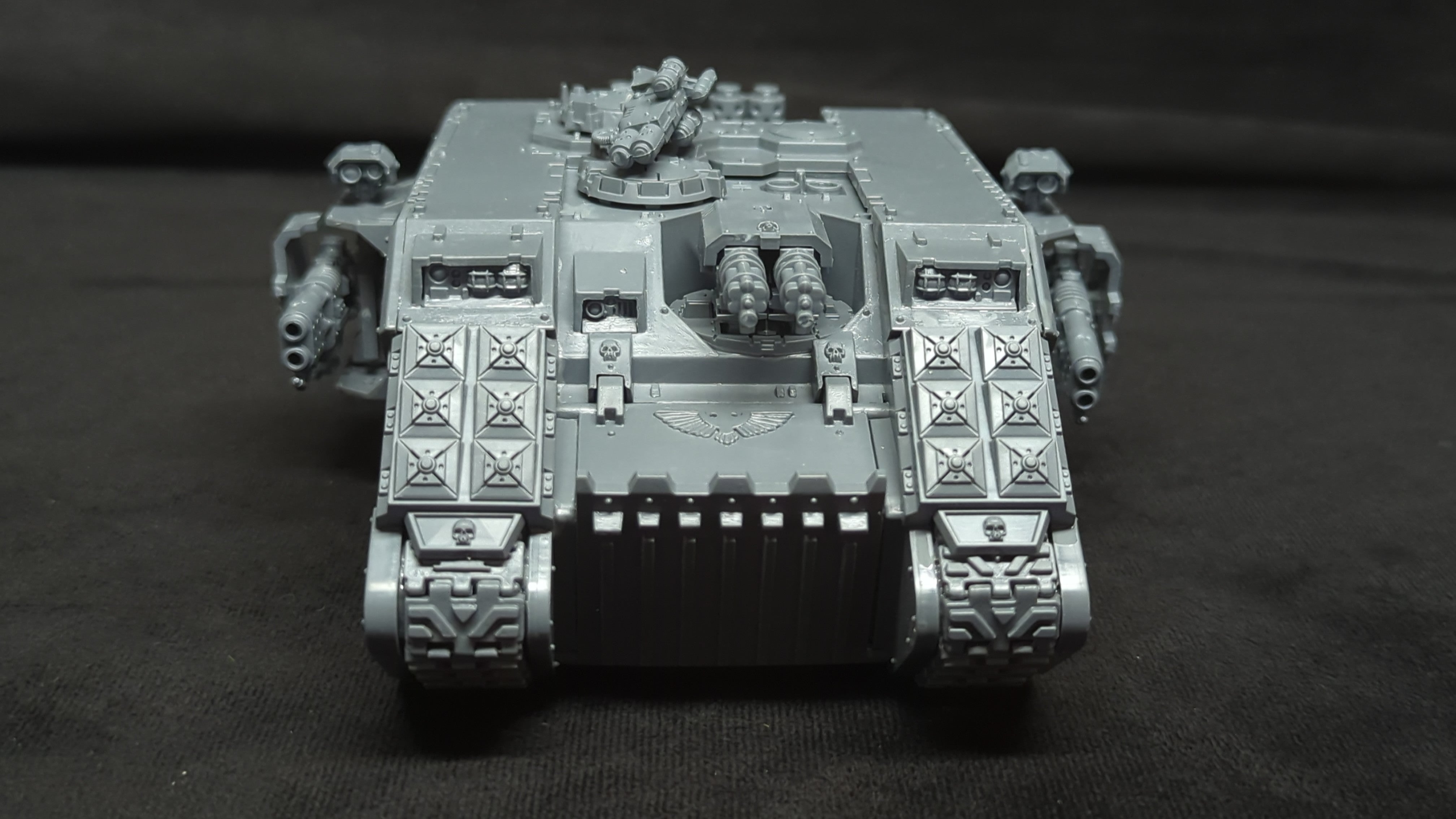 Warhammer 40k Space Marines Land Raider Redeemer x1