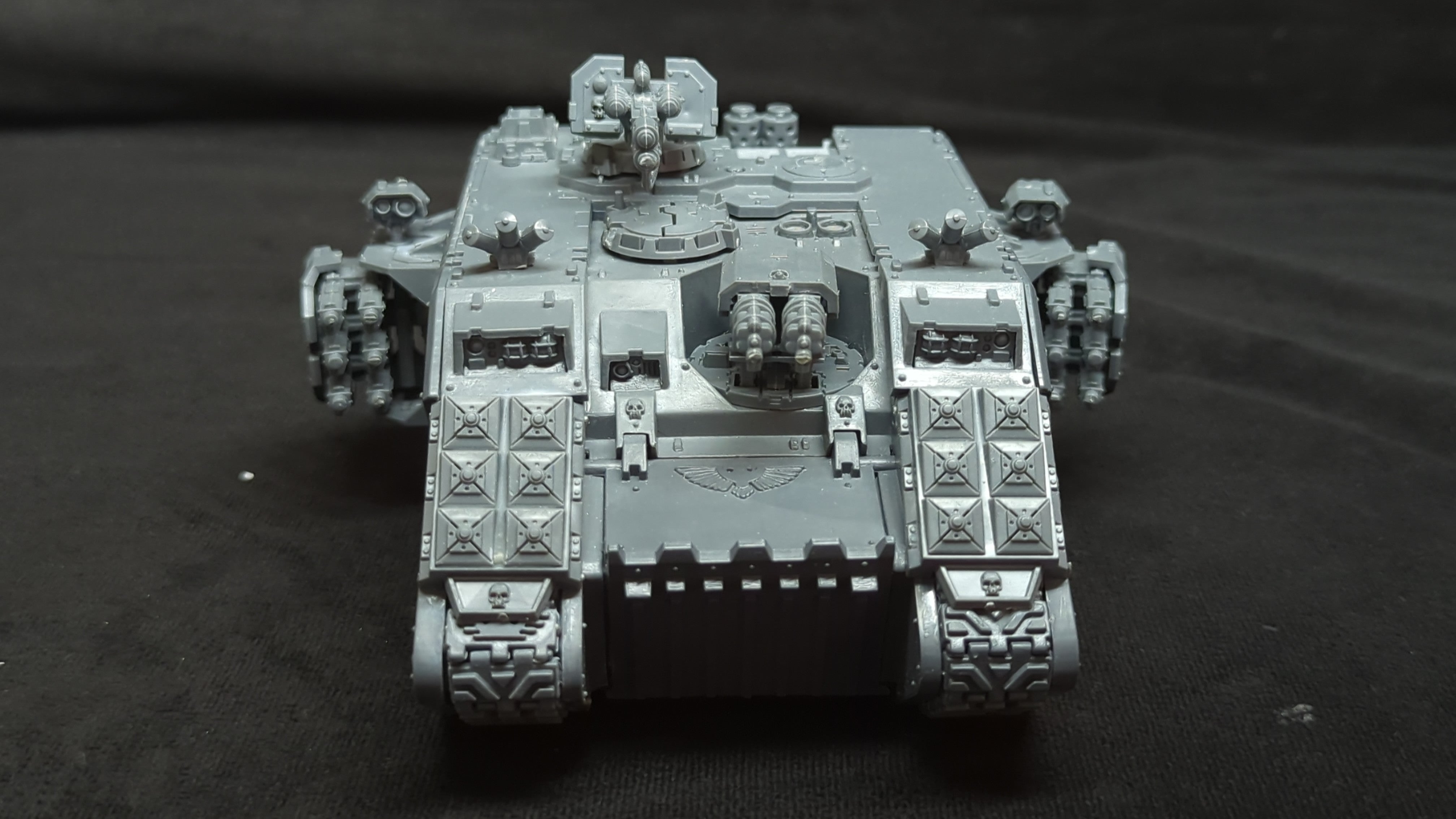 Warhammer 40k Space Marines Land Raider Crusader x1