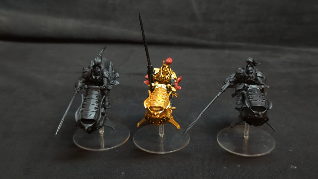 Warhammer 40k Adeptus Custodes Vertus Praetors x3