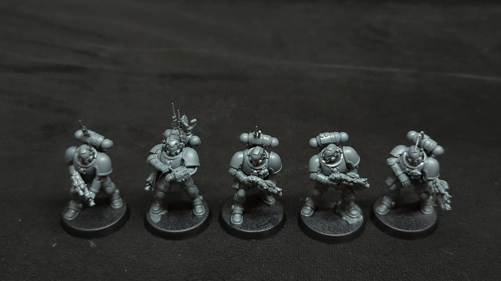 Warhammer 40k Space Marines Infiltrators x5