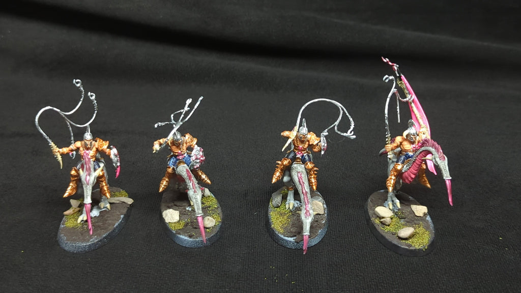 Age of Sigmar Hedonites of Slaanesh Hellstriders os Slaanesh x4