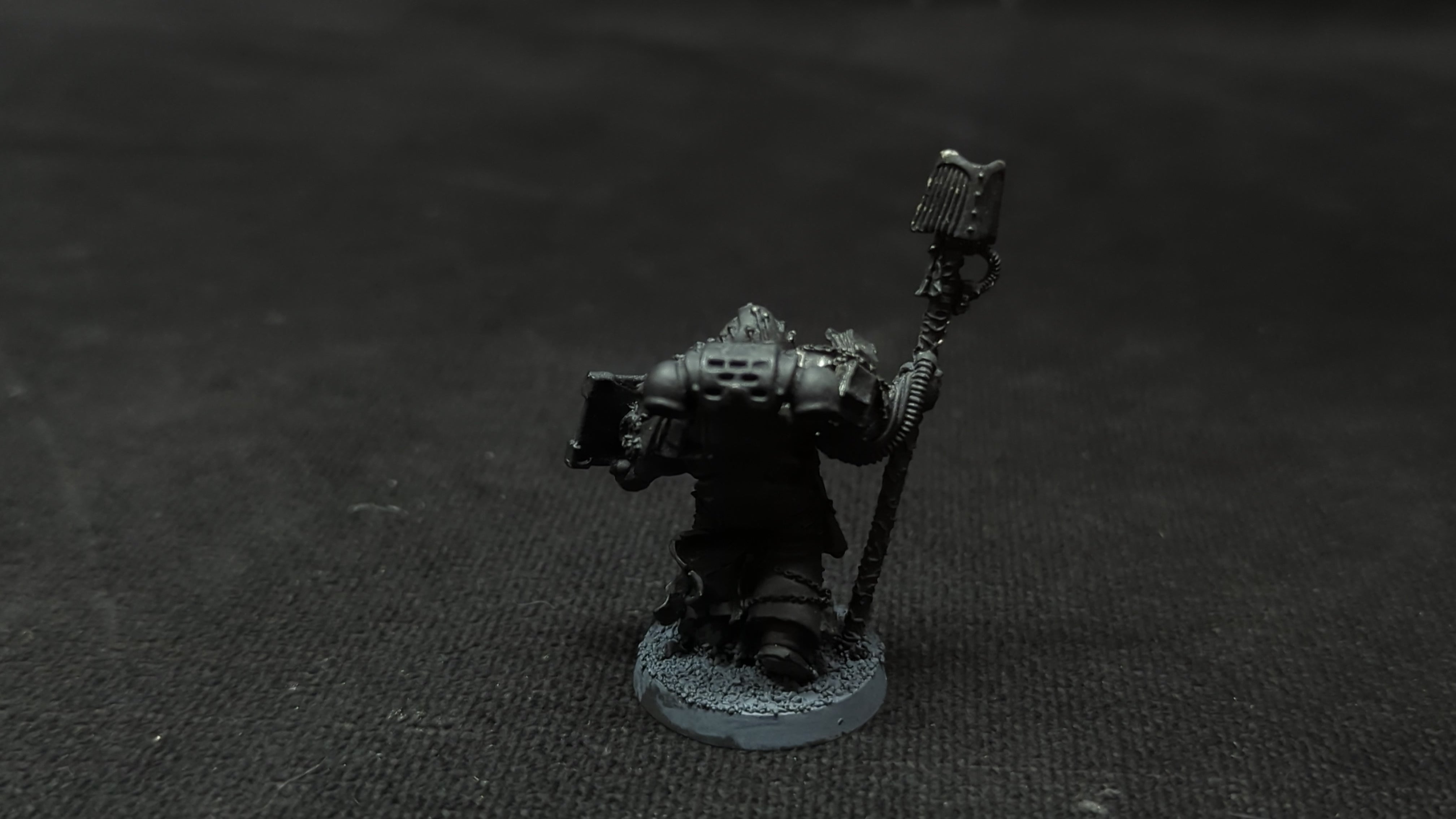 Warhammer 40k Space Marines Librarian (metal) x1