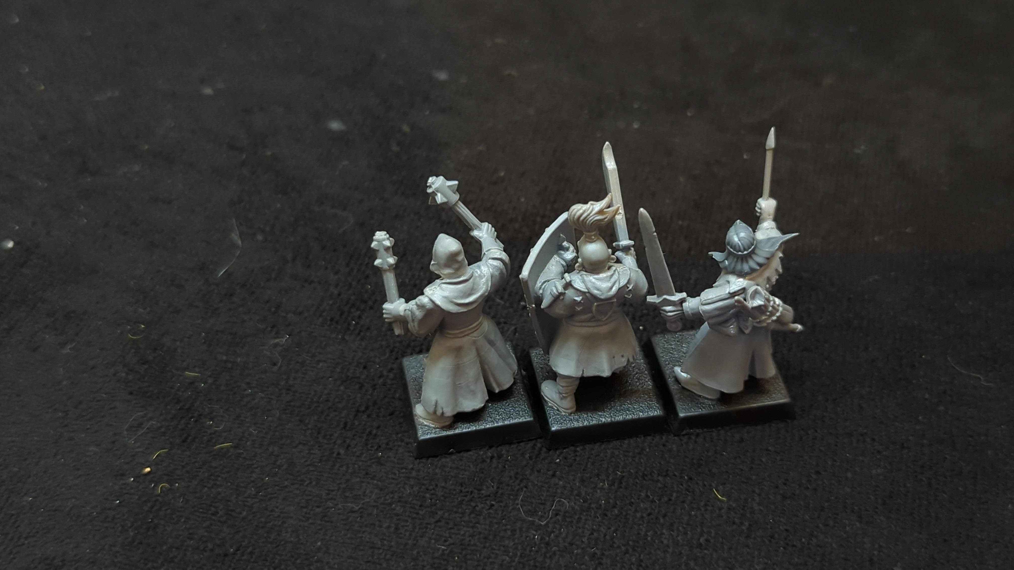 The Old World The Old World Kingdom of Bretonnia: Men-at-arms x3