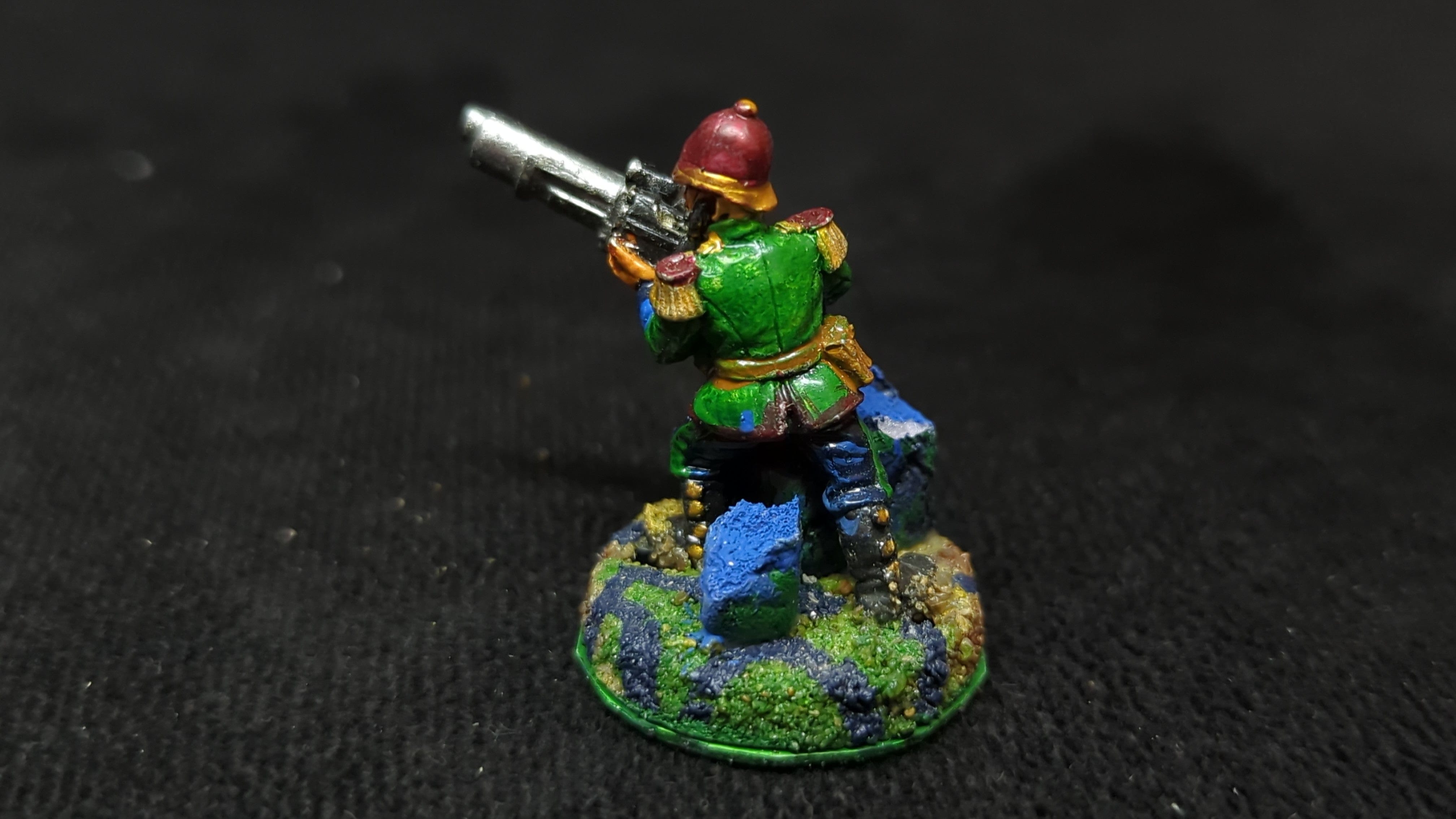 Warhammer 40k Astra Militarum Paetorian Guard with Grenade Launcher x1 OOP Painted