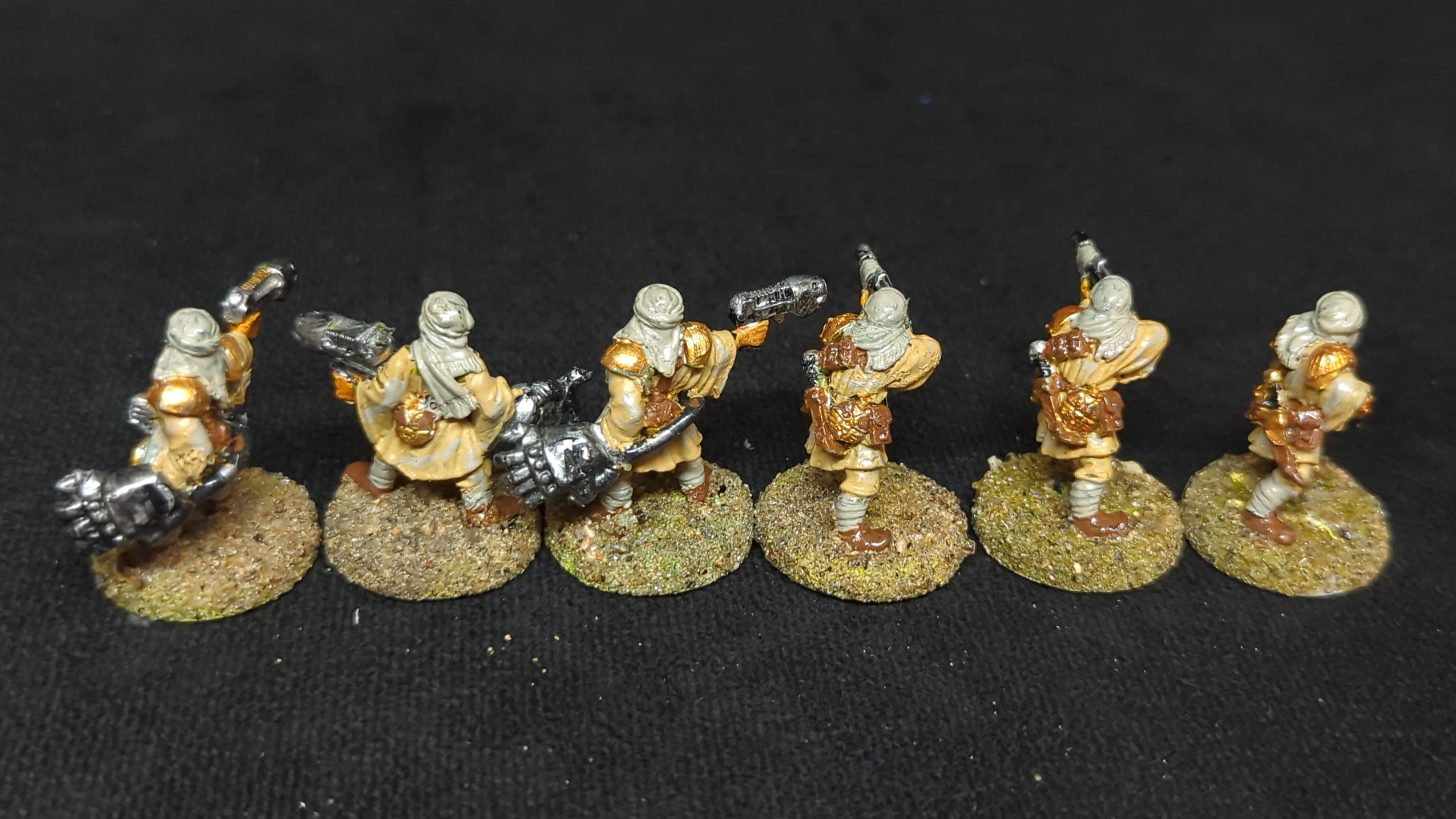Warhammer 40k Astra Militarum Tallarn Desert Raiders Squad x6 OOP Painted
