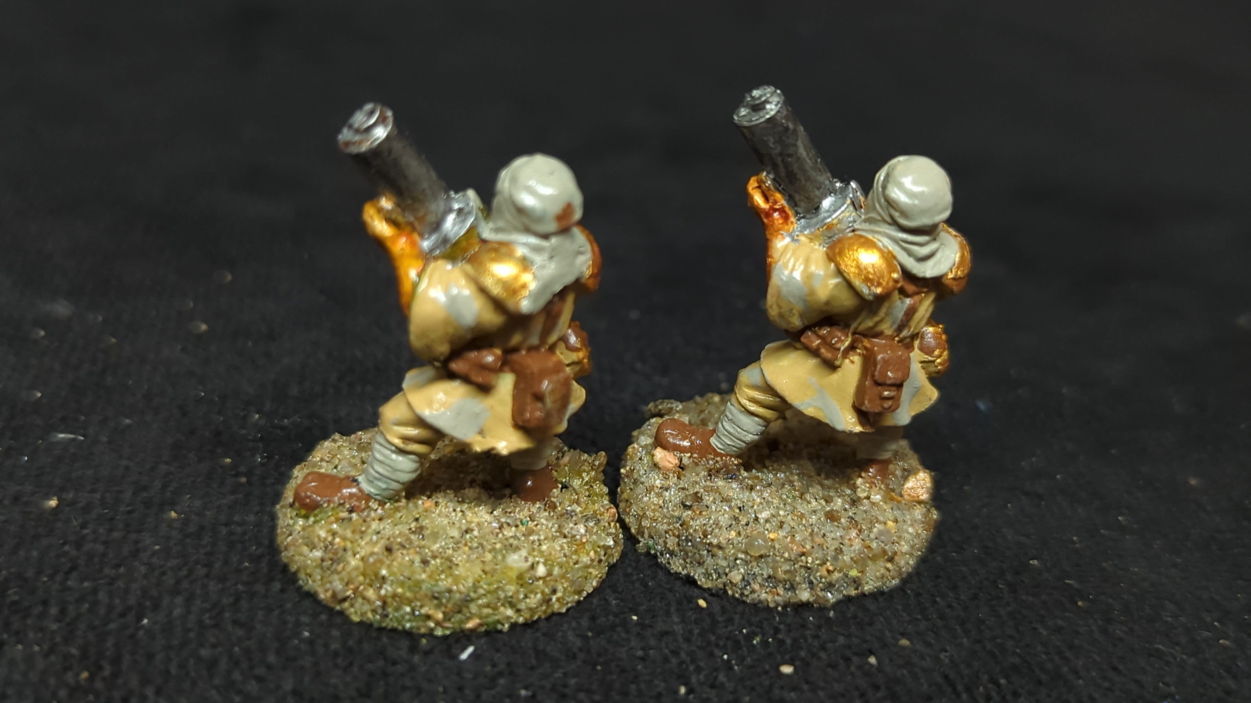 Warhammer 40k Astra Militarum Tallarn with Grenade Launcher x2 OOP Painted