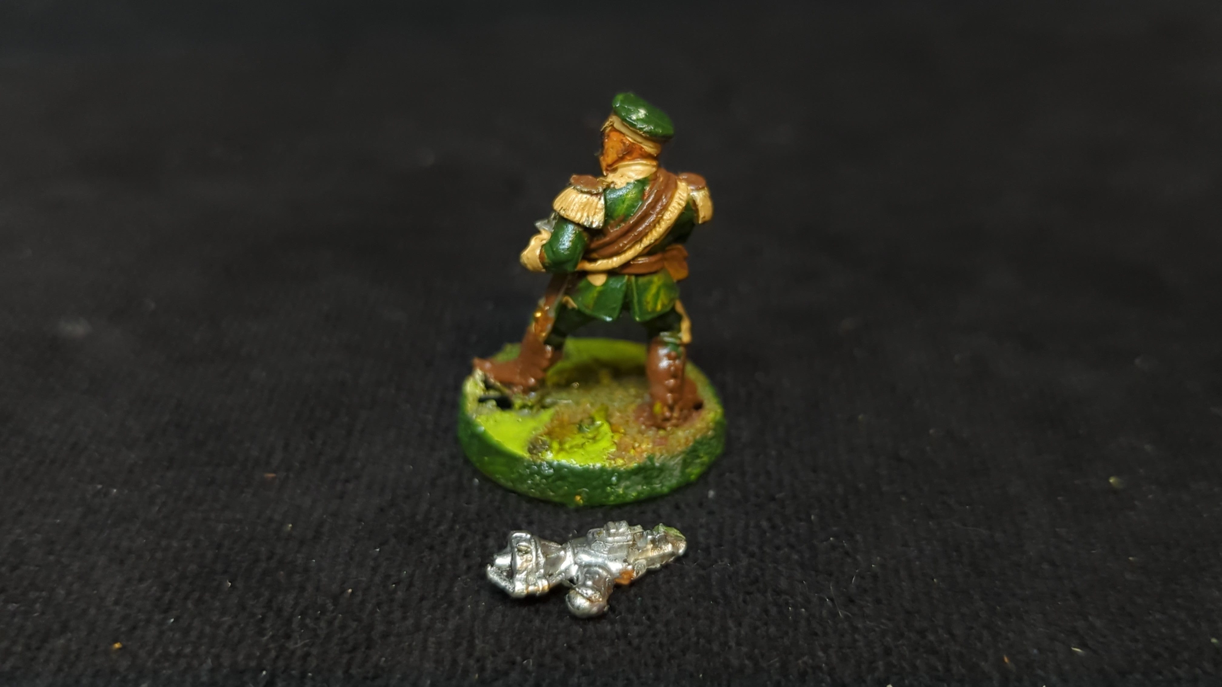 Warhammer 40k Astra Militarum Mordian Guard with Grenade Launcher x1 OOP Painted