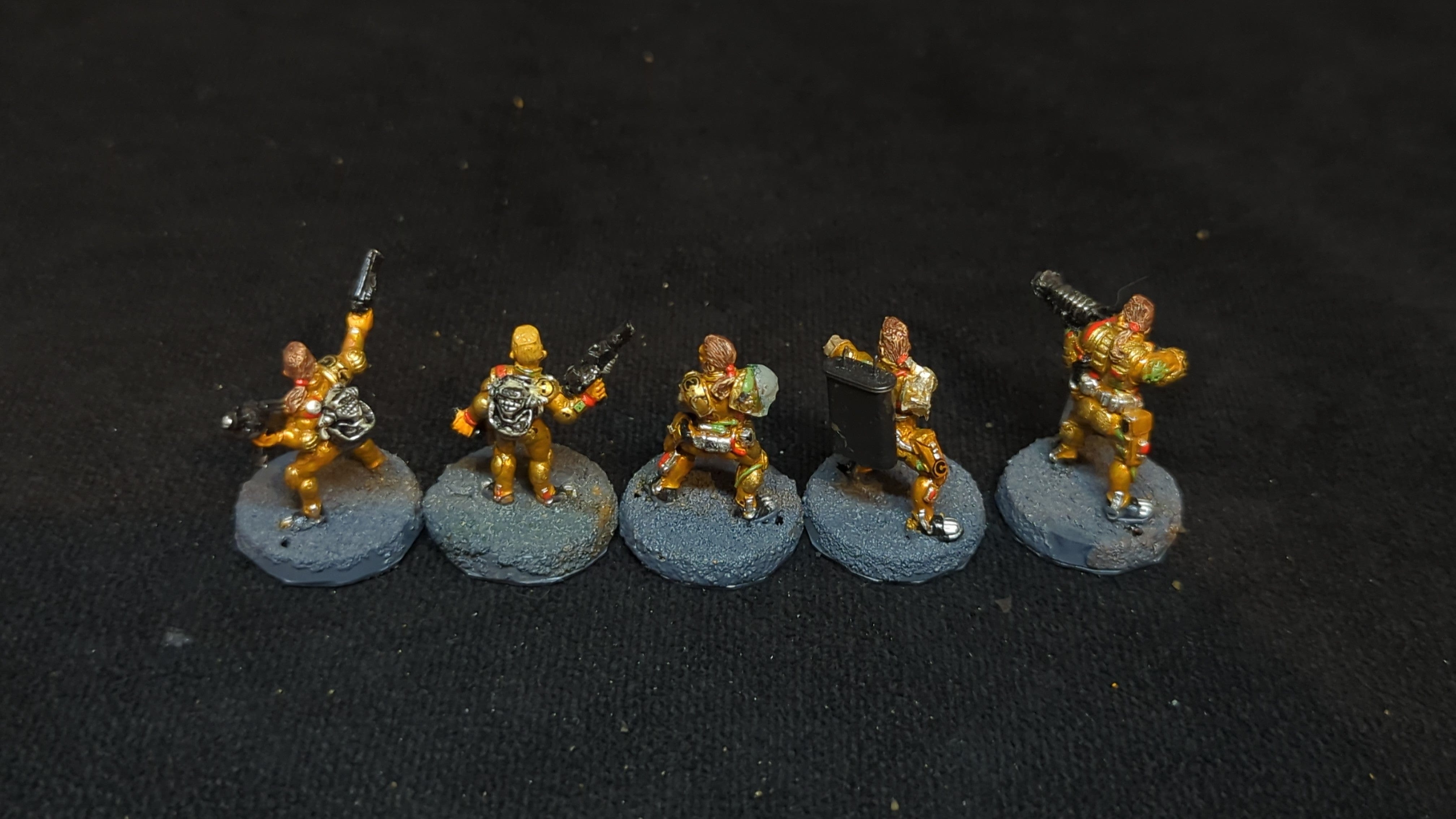 Warhammer Necromunda Necromunda Van Saar Gang x5 OOP Painted