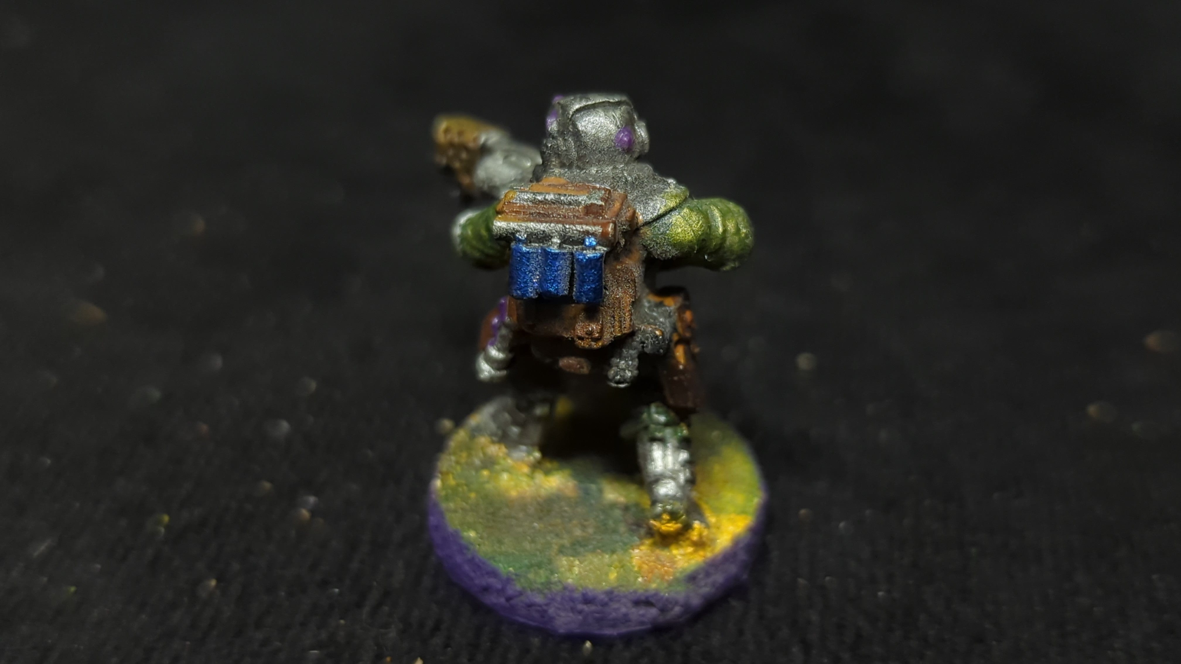 Warhammer 40k Astra Militarum Storm Trooper Flammer x1 OOP Painted