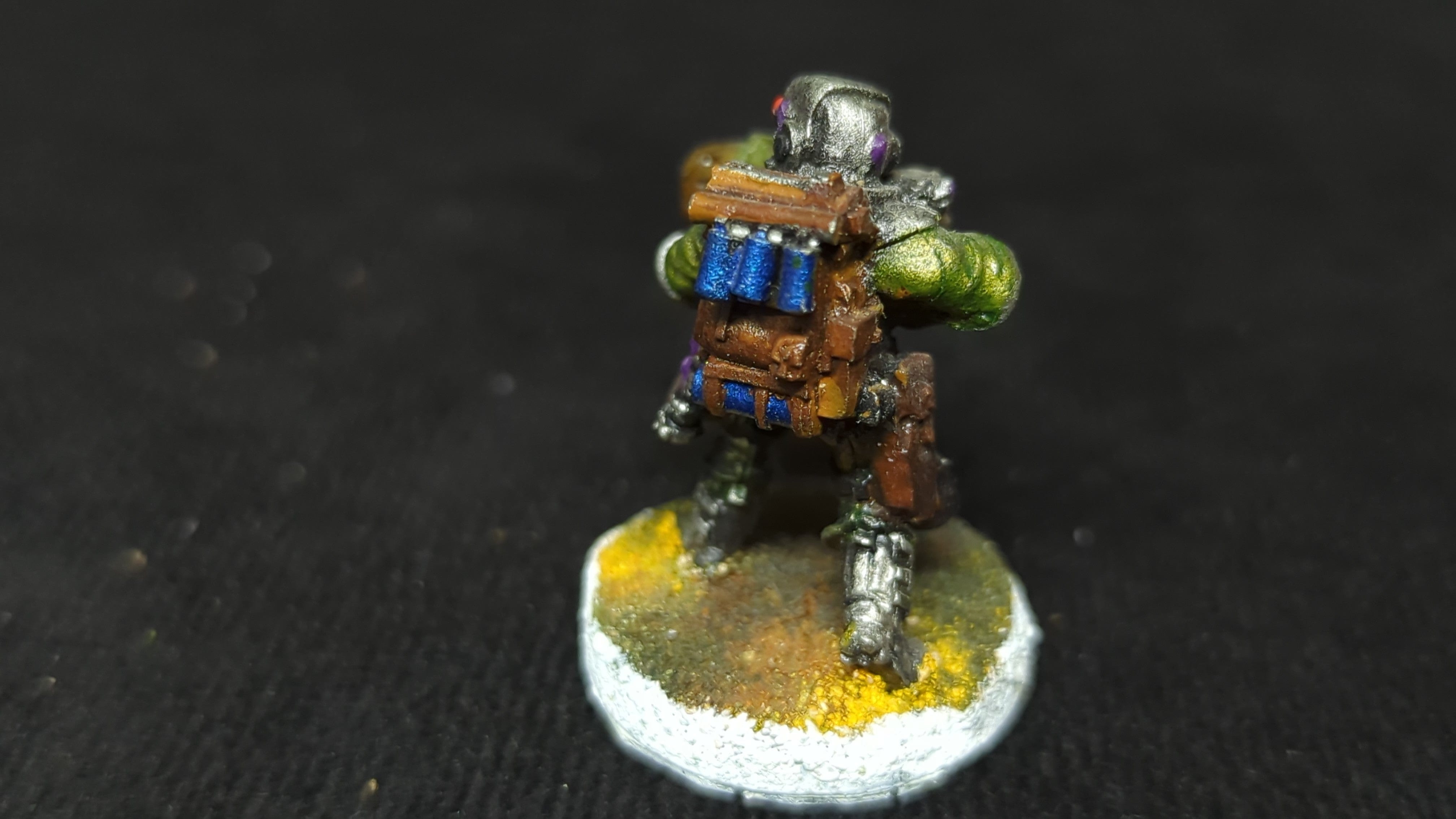 Warhammer 40k Astra Militarum Storm Trooper with Plasma Gun x1 OOP Painted