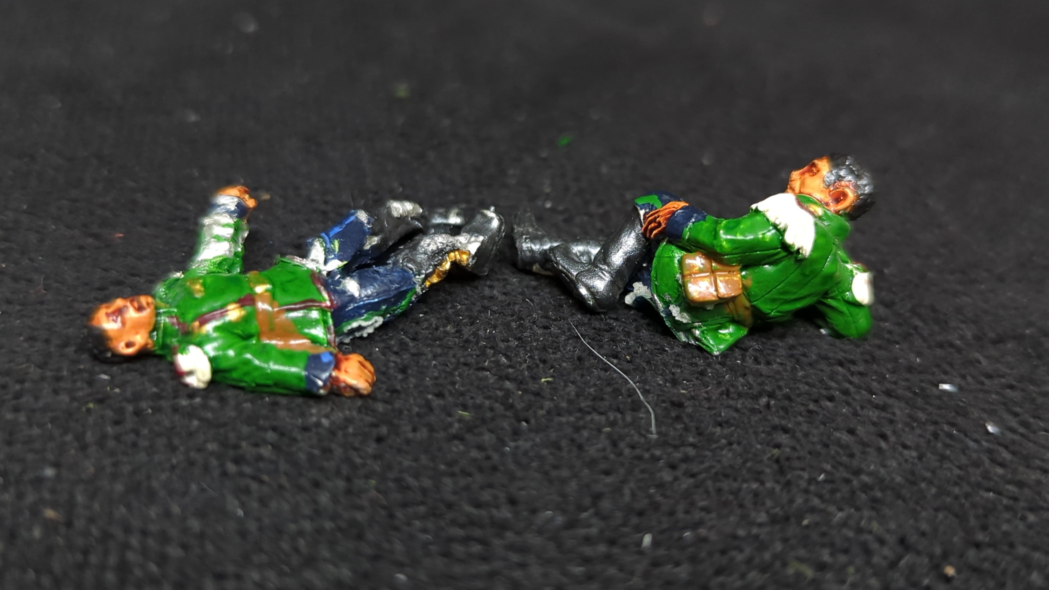 Warhammer 40k Astra Militarum Wounded Guards x2 OOP Painted