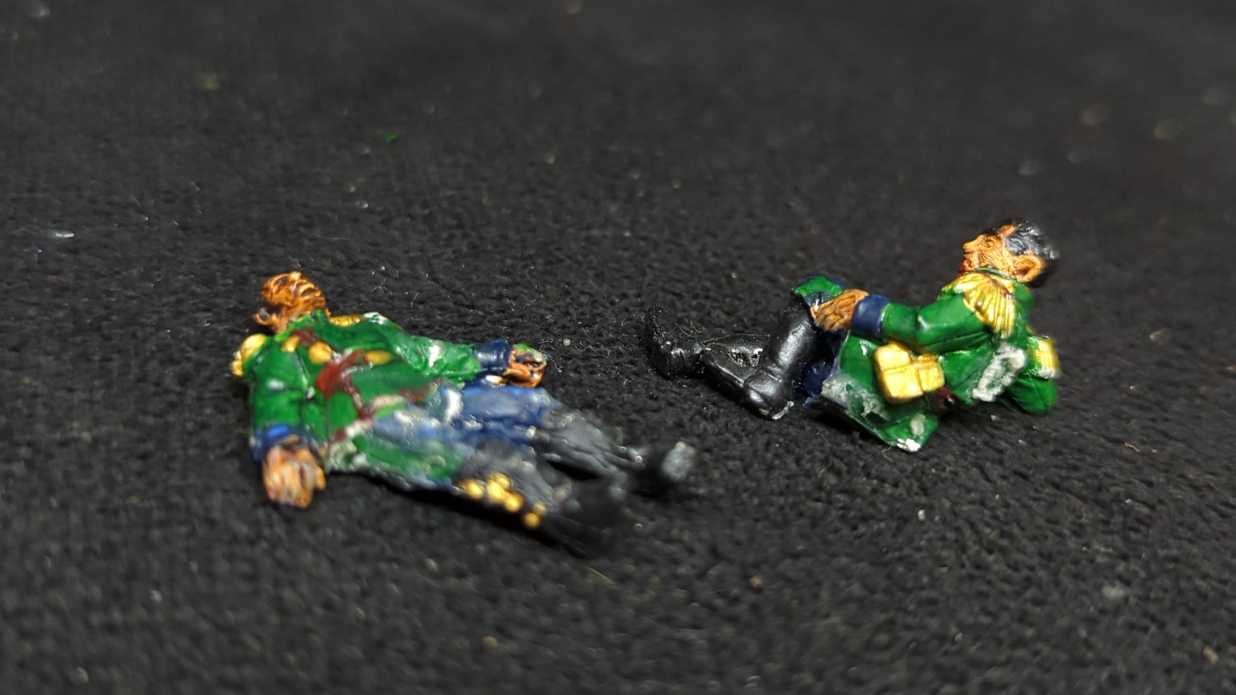 Warhammer 40k Astra Militarum Wounded Guards x2 OOP Painted