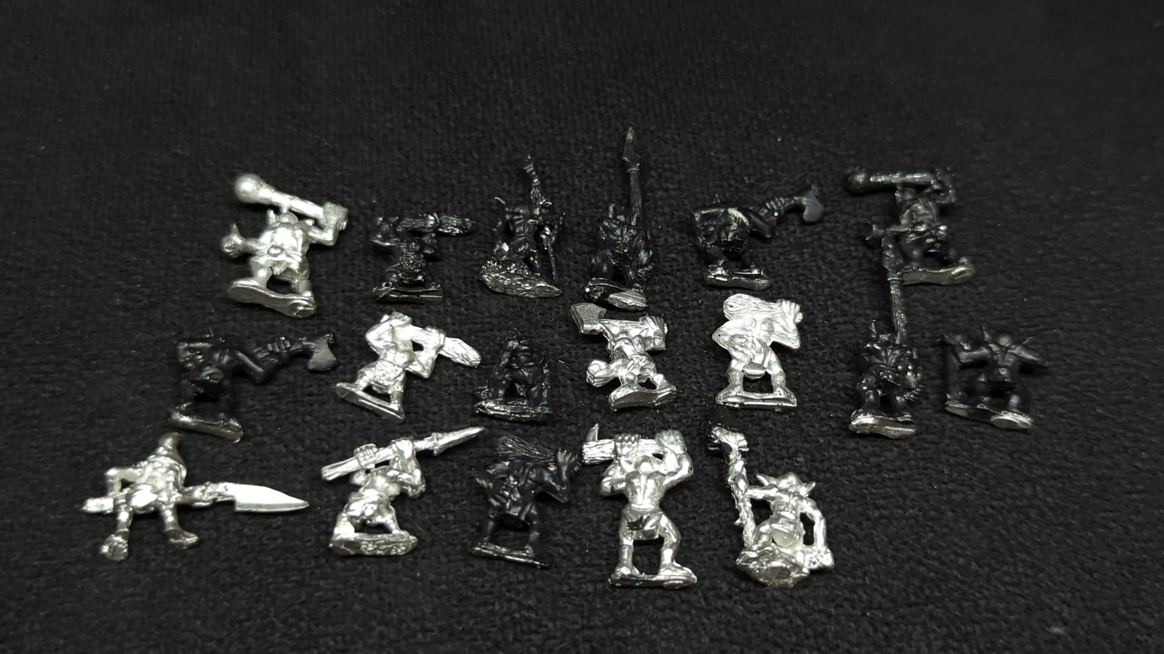 The Old World Orc & Goblin Tribes : Snotlings x18