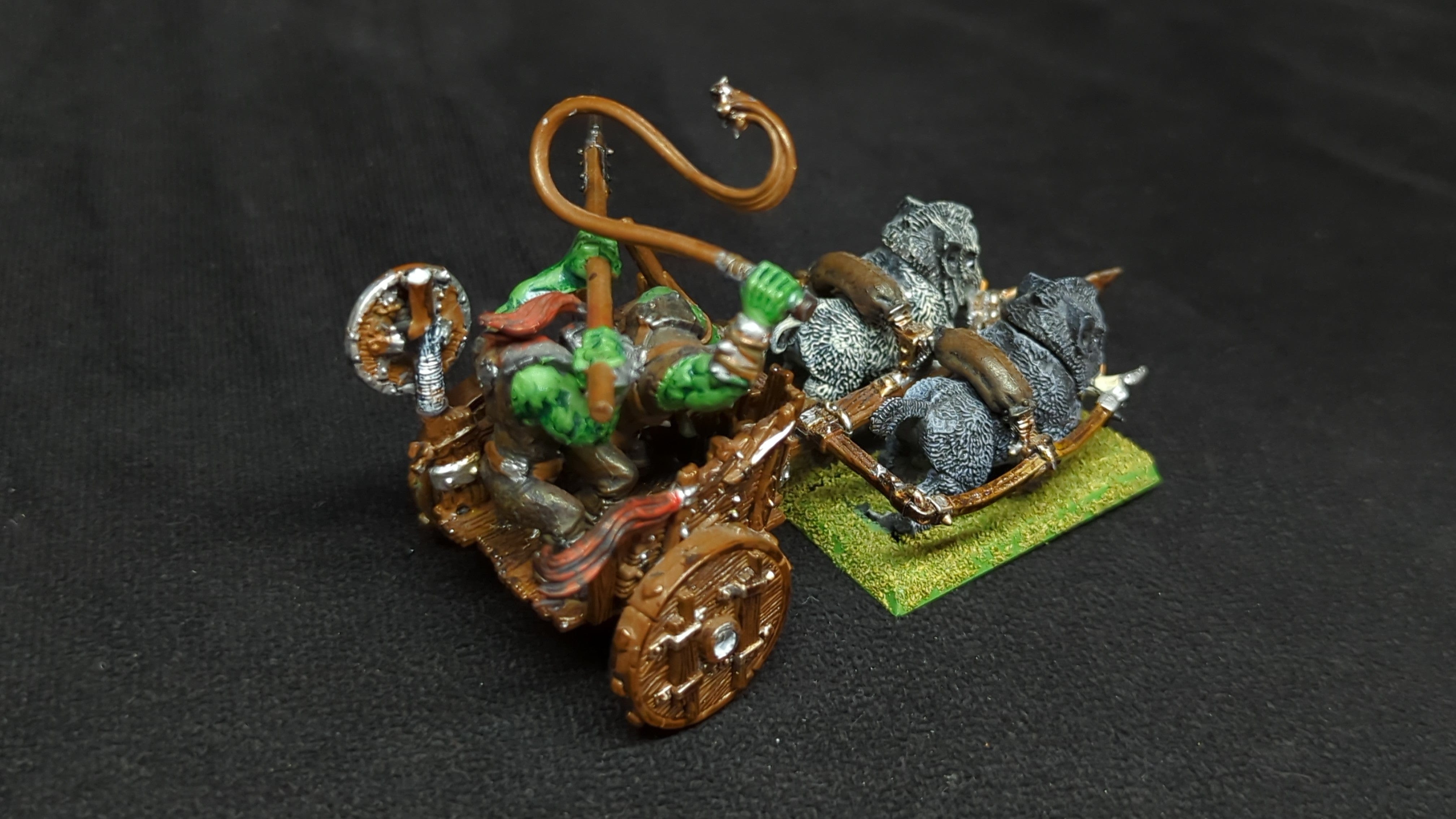The Old World Orc & Goblin Tribes Orc Boar Chariots x1