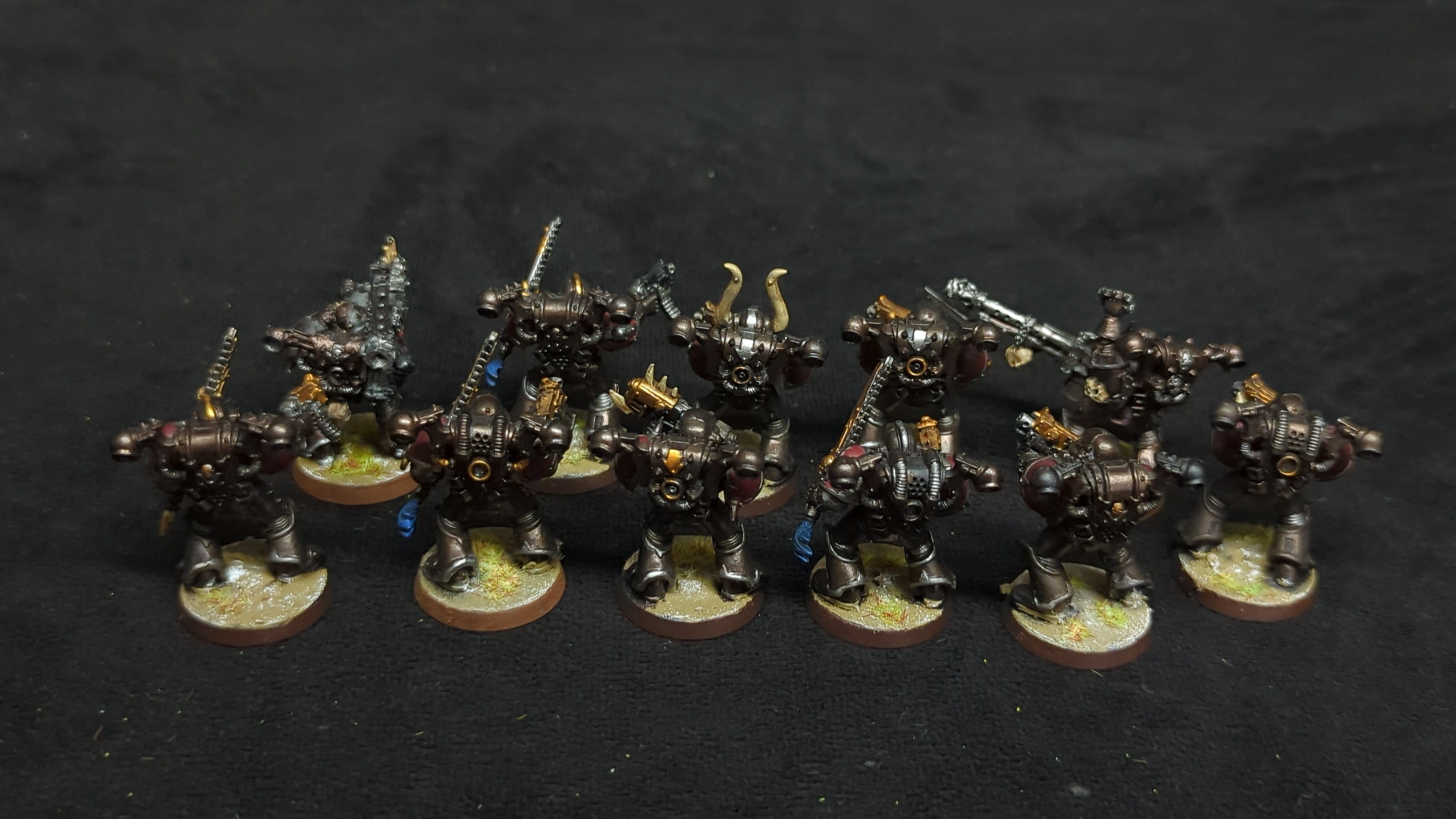 Warhammer 40k Chaos Space Marines Legionaries (OOP) x11 Painted