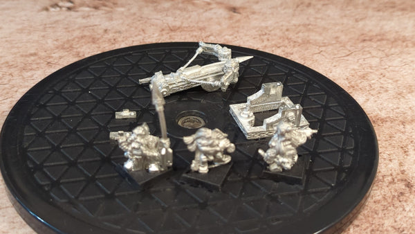 The Old World Dwarven Bolt Thrower (OOP Metal) x1