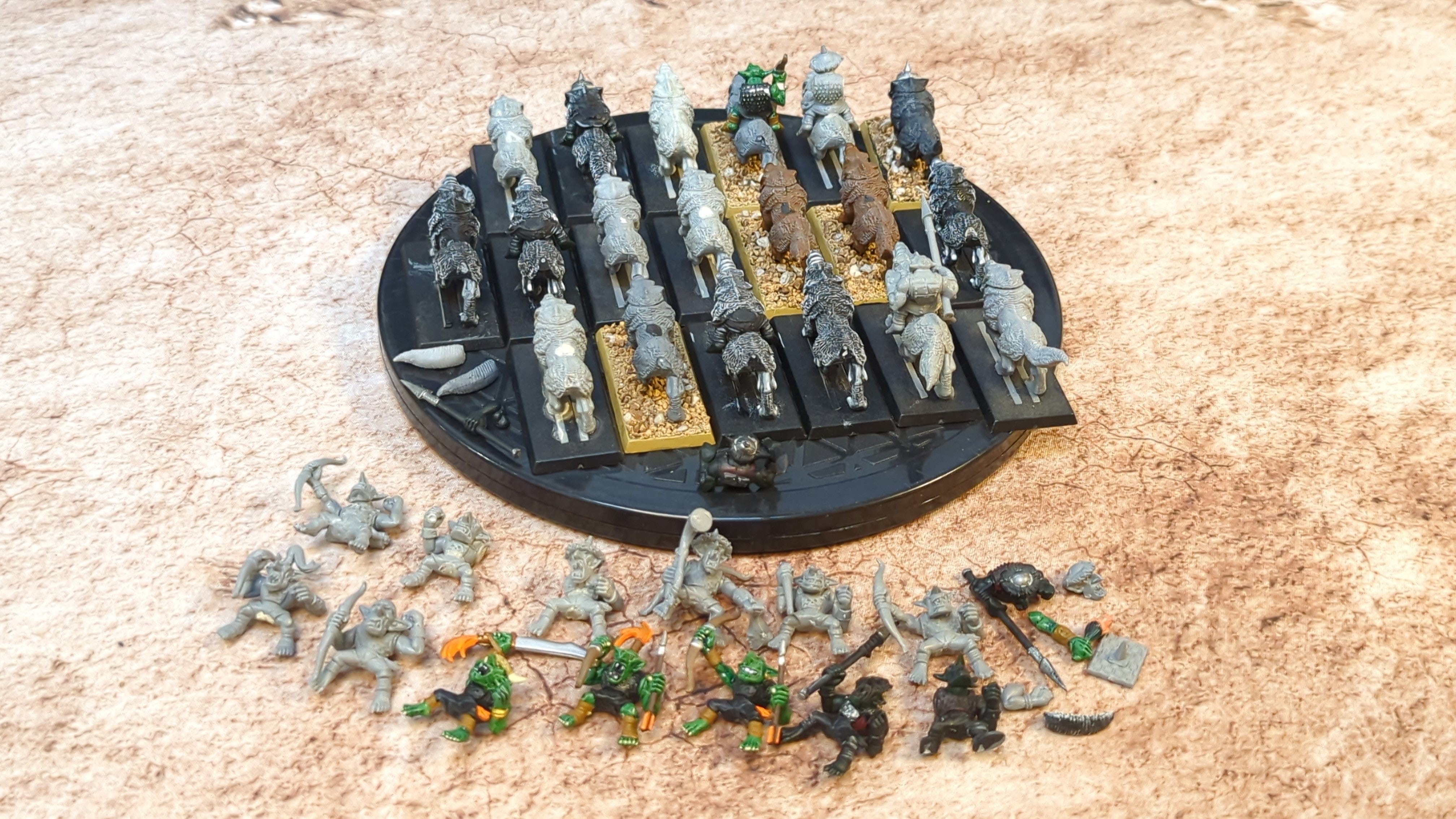 The Old World Old World : Goblin Wolf Riders (14) x14