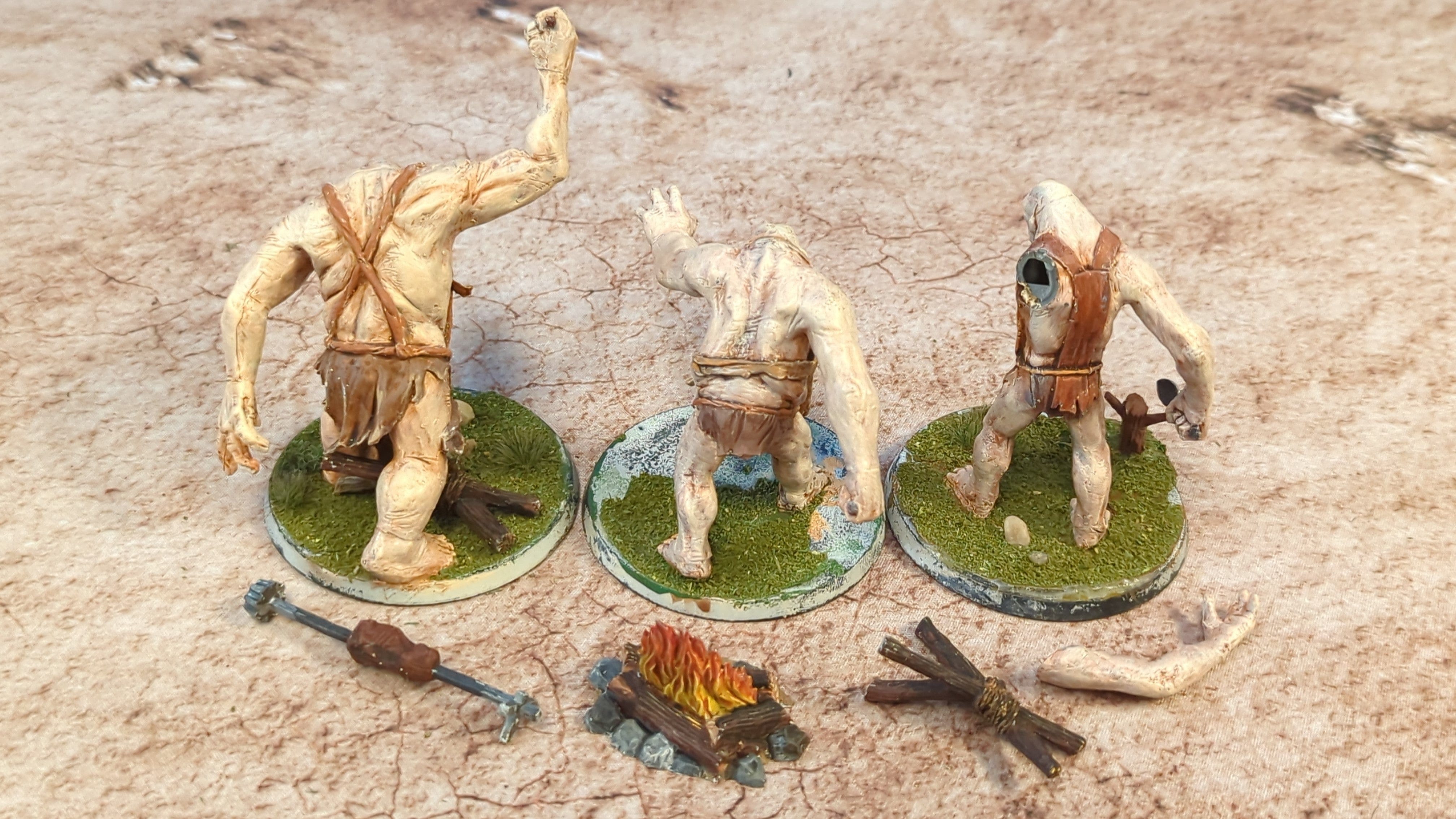 Lord of the Rings Middle-Earth Middle Earth : Tom, Bill, and Bert The Trolls x4 Painted