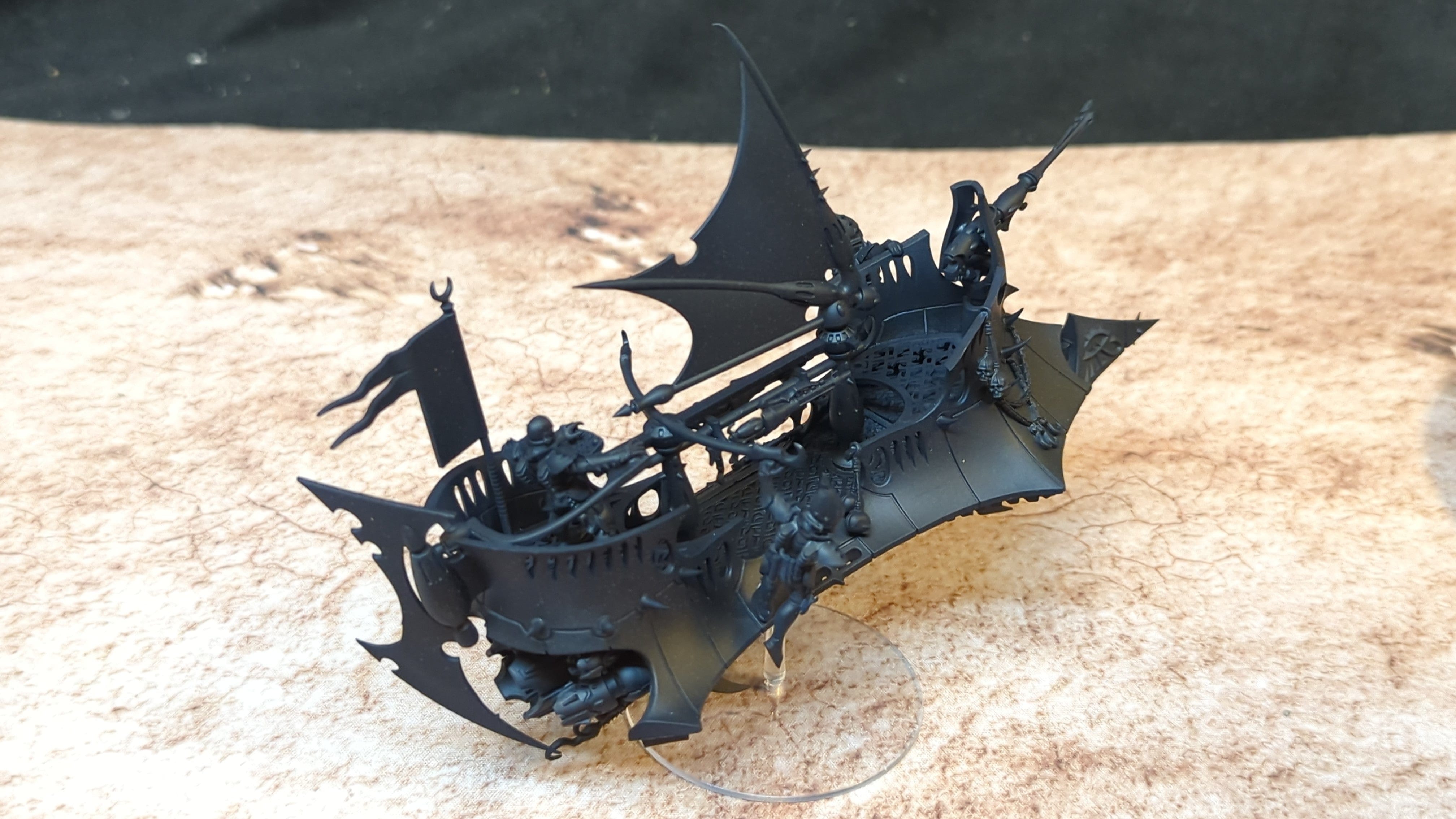 Warhammer 40k Drukhari Raider x1