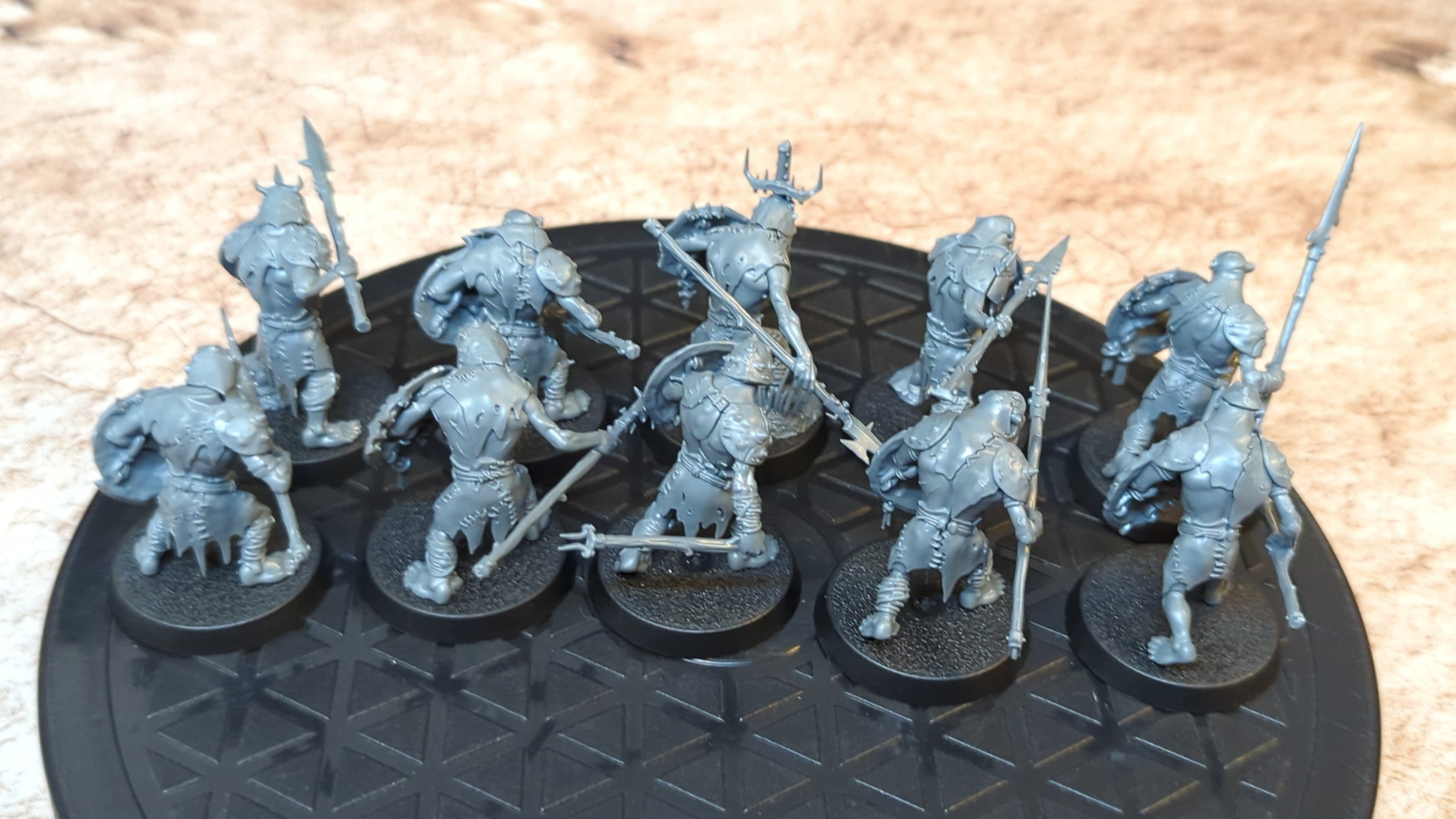 Age of Sigmar Orruk Warclans: Gutrippaz x10