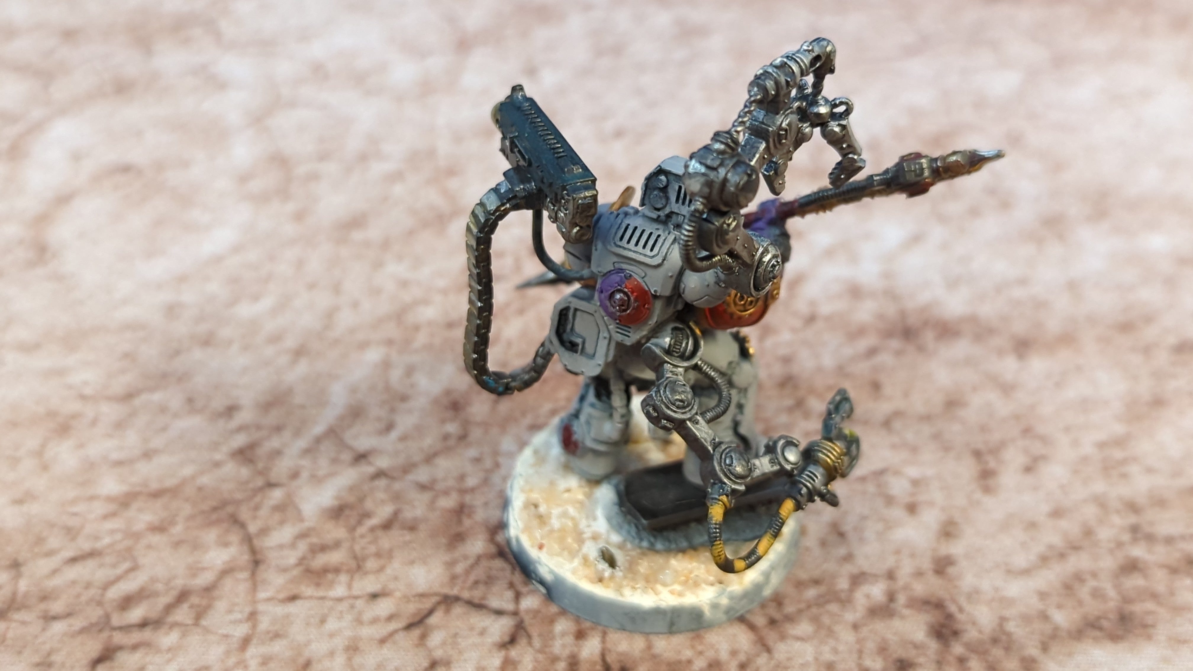 Warhammer 40k Iron Hands Iron Father Feirros x1 Painted