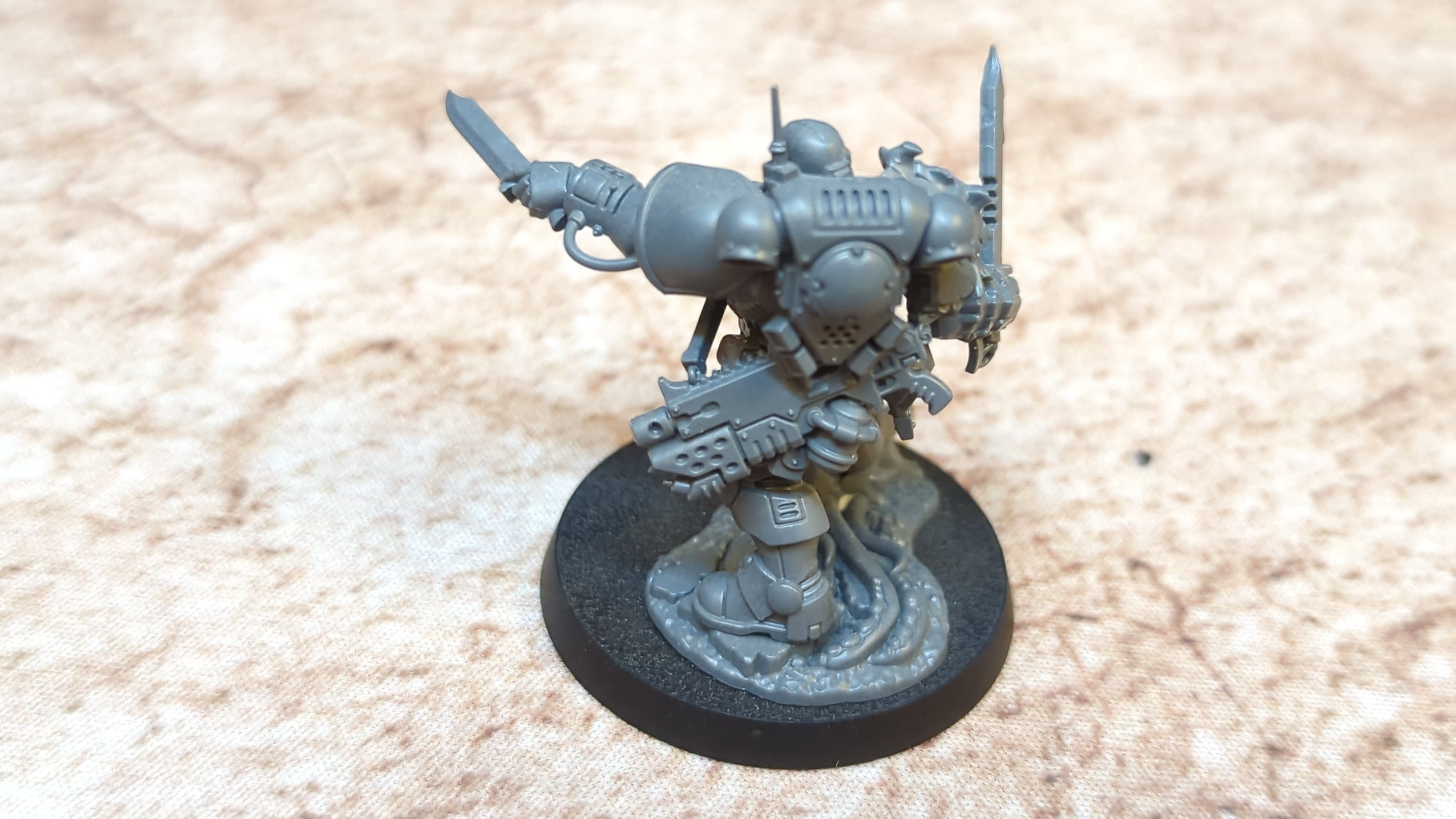 Warhammer 40k Space Marines Lieutenant with combi-weapon x1