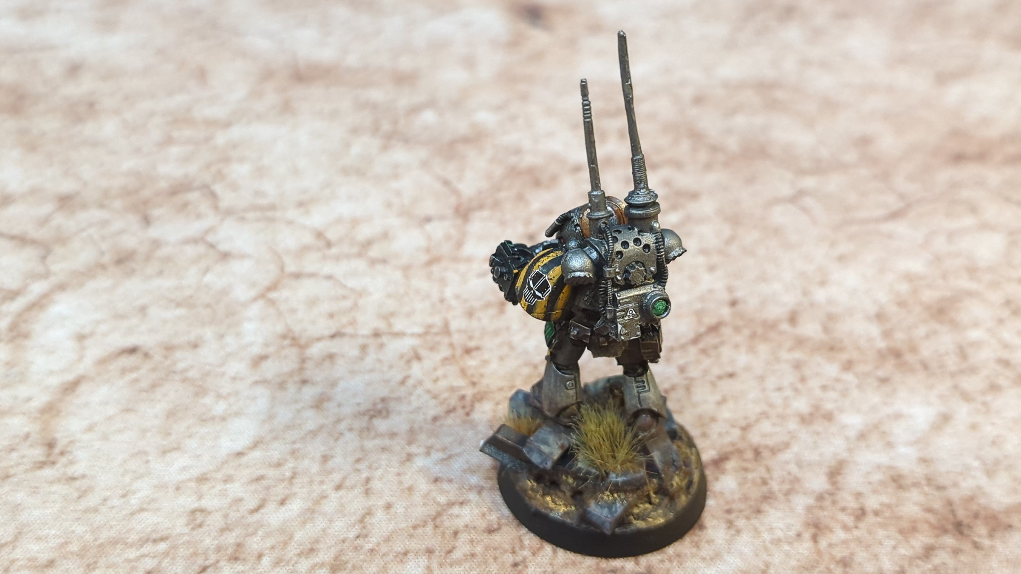 The Horus Heresy Legion Champion and Master of the Signal x1 Painted