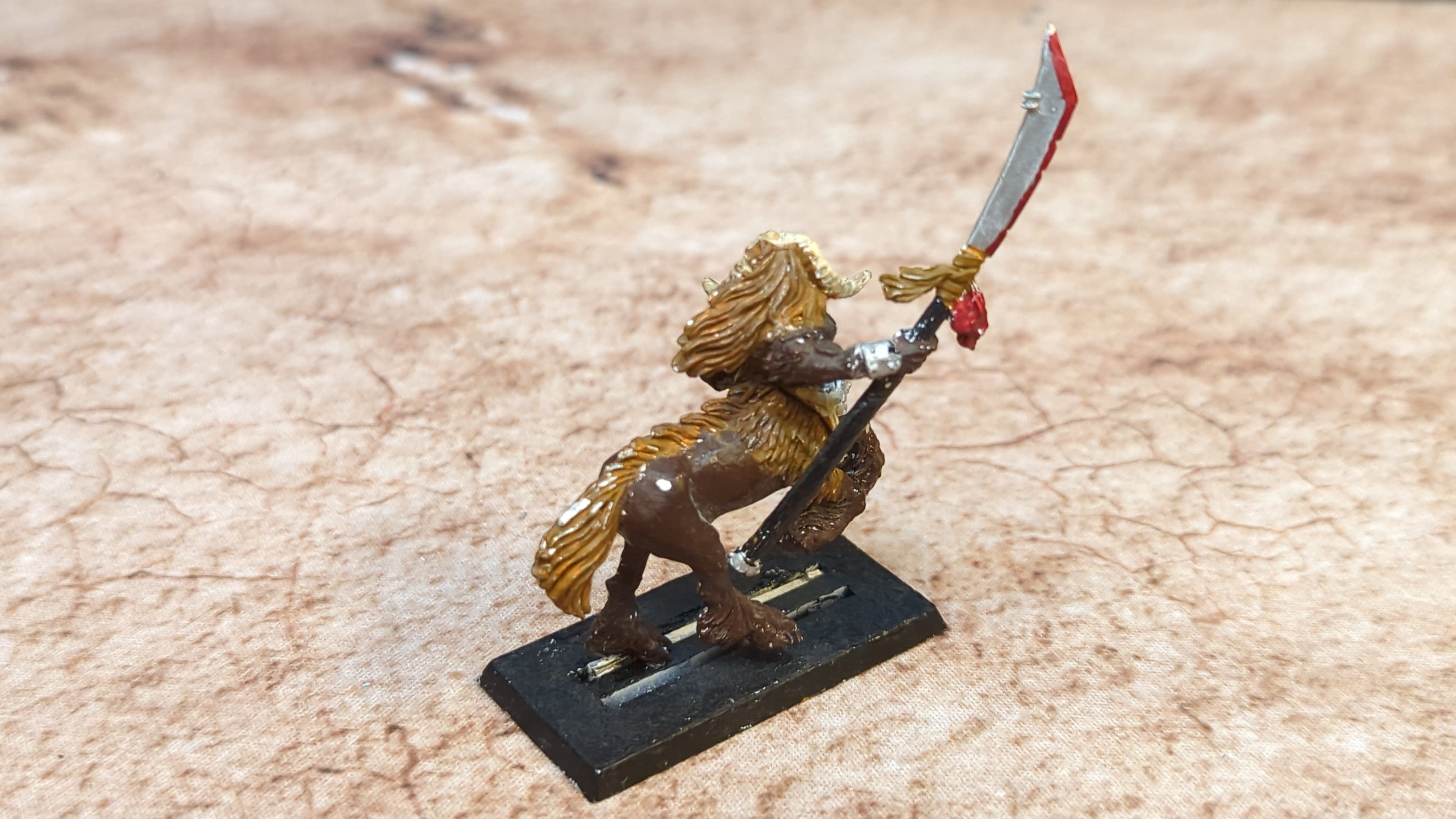 The Old World : Beastmen Centigor (OOP Metal) x1 OOP Painted