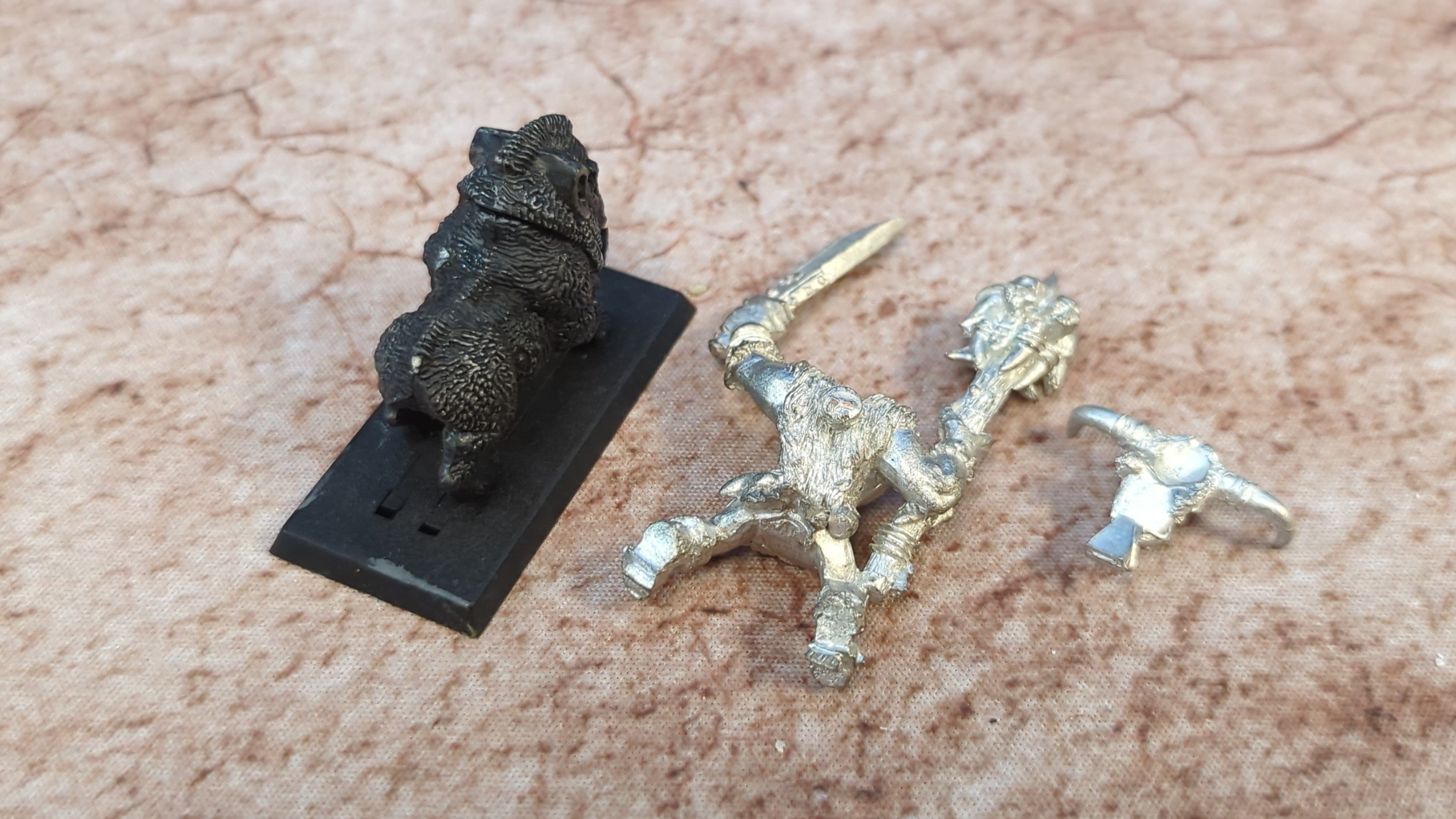 The Old World savage orc boar shaman x1