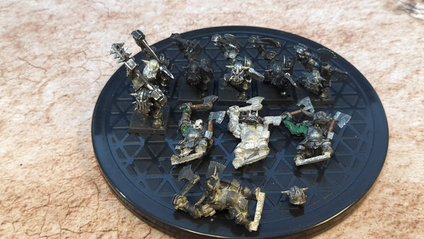 The Old World Orc & Goblin Tribes: Black Orc Mob (oop metal) x10