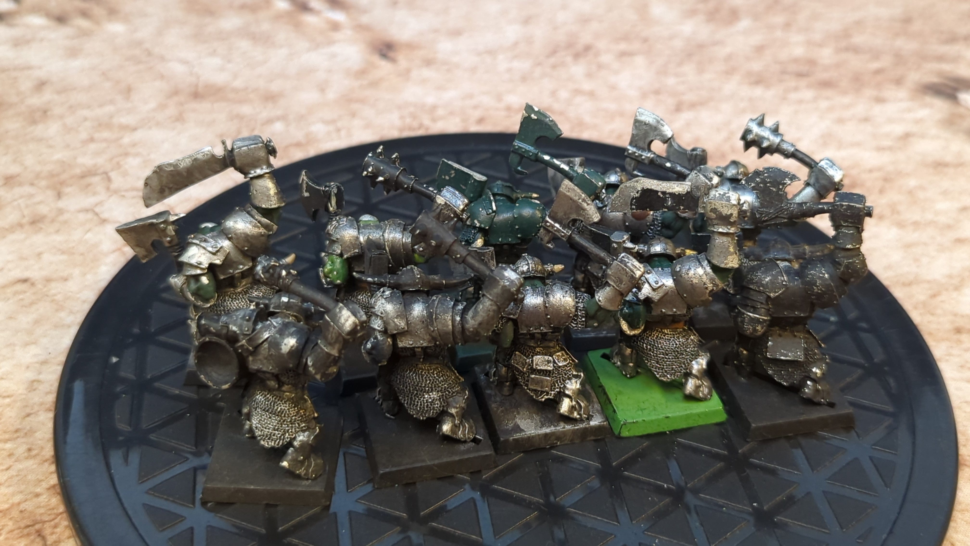 The Old World Orc & Goblin Tribes: Black Orc Mob (oop metal) x10