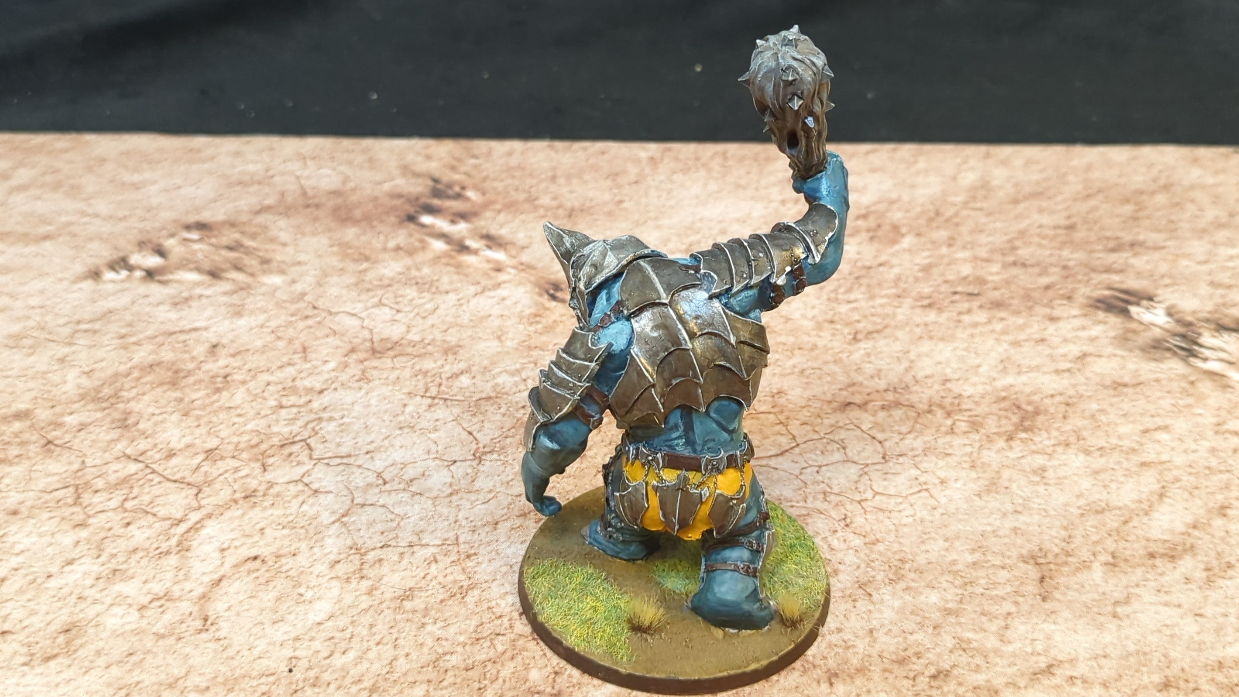 Lord of the Rings Middle-Earth Gundabad Troll with Crushing Club x1