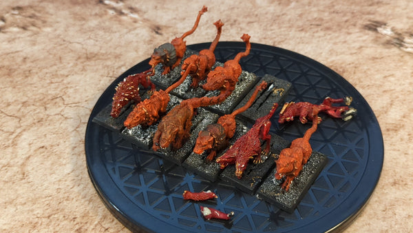 The Old World Chaos Warhounds (OOP Metal) x11 OOP Painted