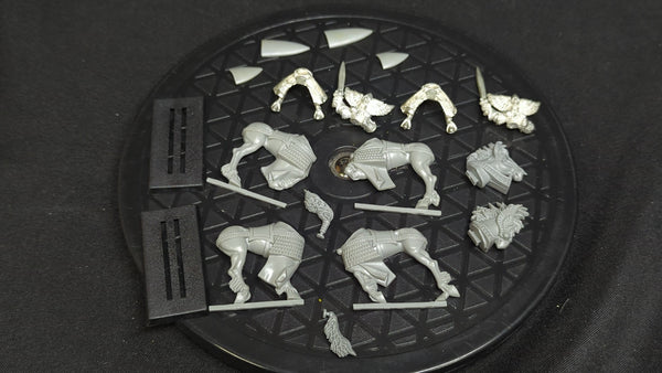 The Old World High Elves Silver Helms (OOP Metal) x2