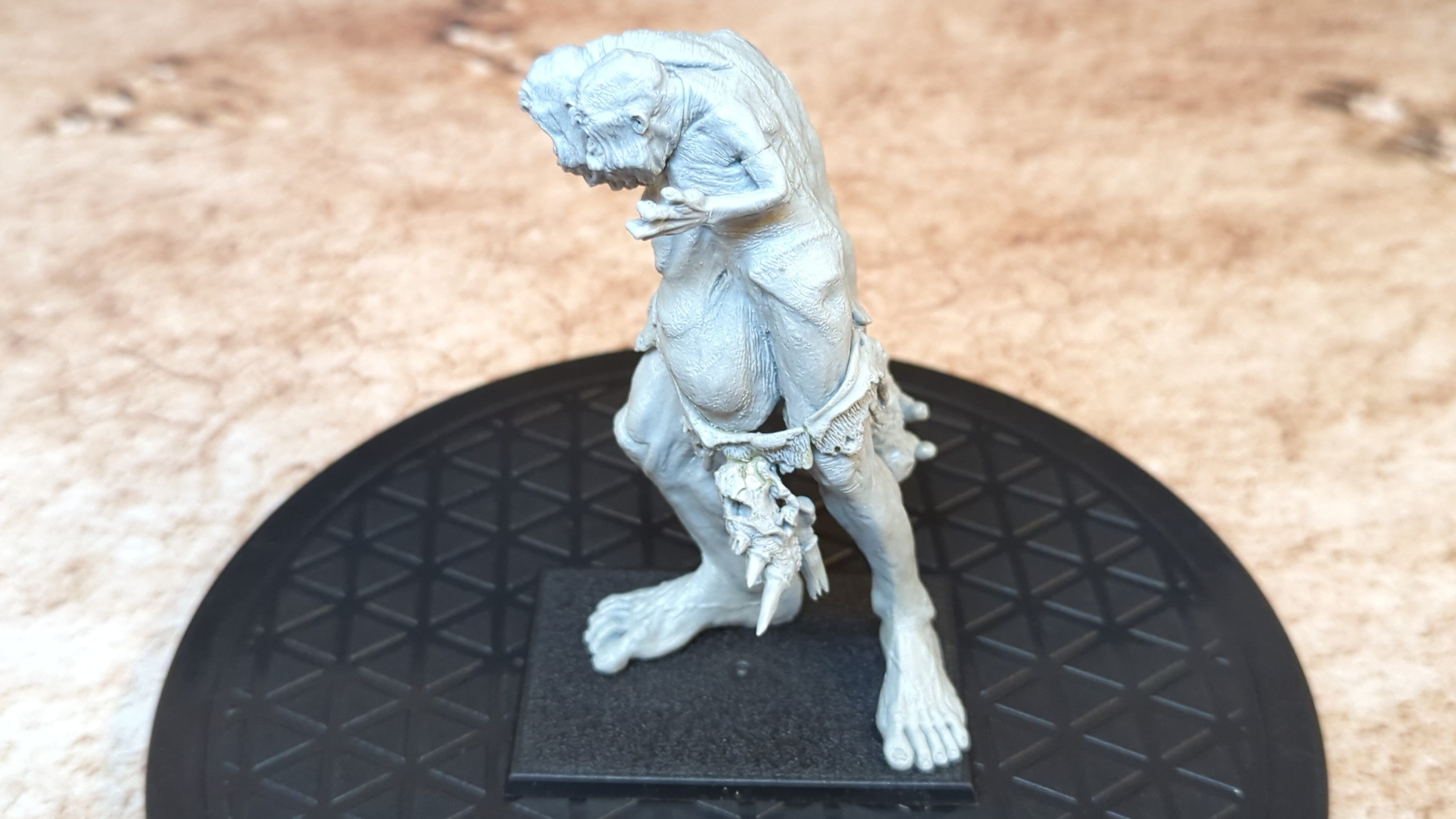 The Old World Curs'd Ettin x1