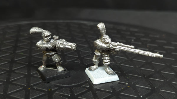 The Old World Empire War Wagon Crew (OOP Metal) x2