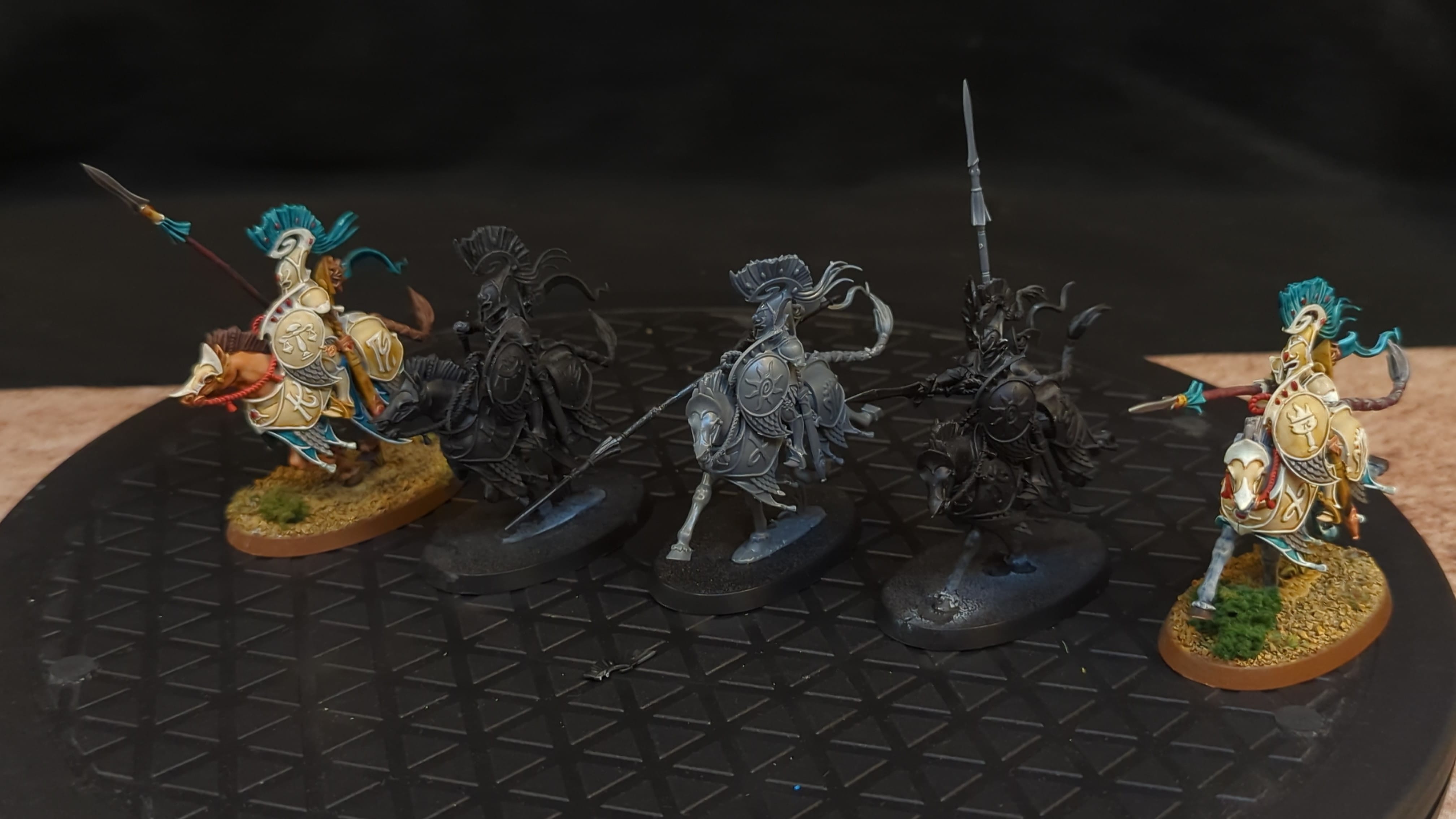 Age of Sigmar: Lumineth Vanari Dawnriders - A Closer Look - Bell of Lost Souls