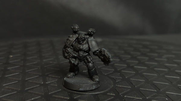 Warhammer 40k Space Marines Apothecary (OOP Metal) x1