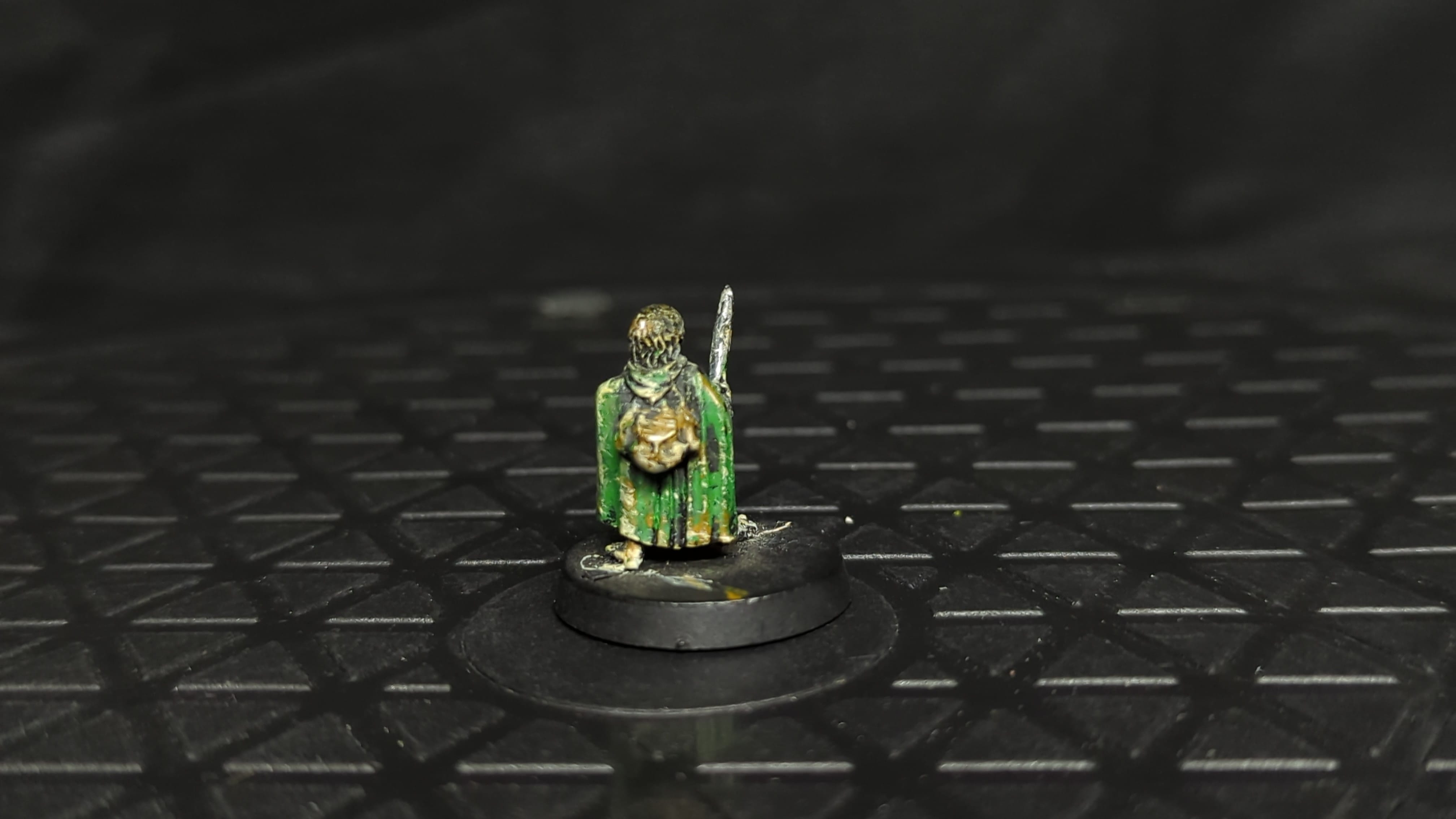 Lord of the Rings Middle-Earth Middle Earth Frodo (OOP) x1