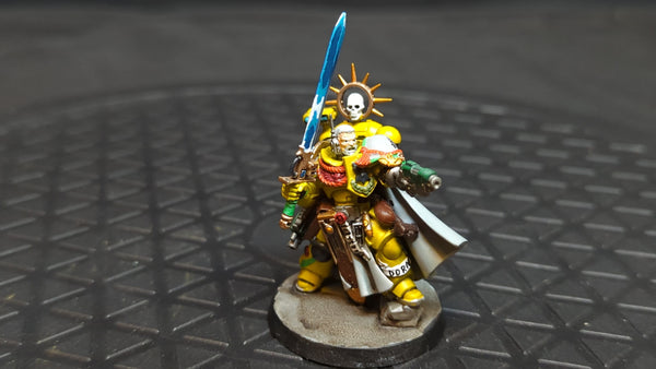 Warhammer 40k Space Marine Captain x1 Painted