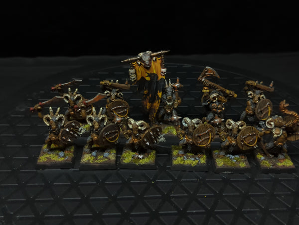 The Old World Beastmen Brayherds Gor Herd (OOP Metal) x11 OOP Painted