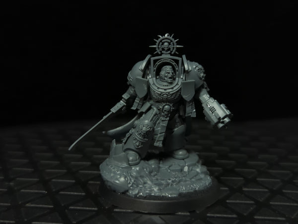 Warhammer 40k Space Marines Captain in Terminator Armor x1