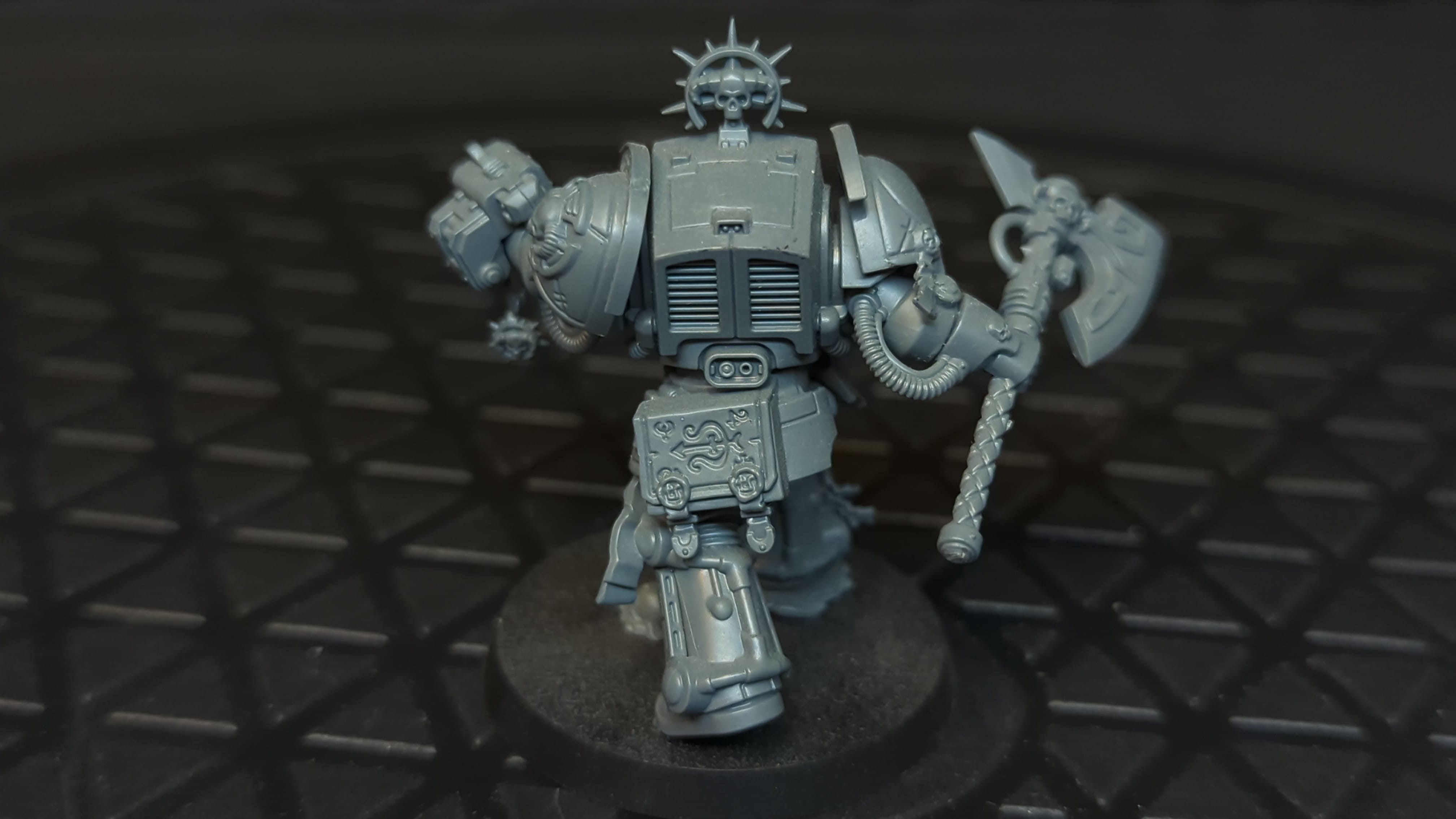 Warhammer 40k Space Marines Librarian in Terminator Armor x1