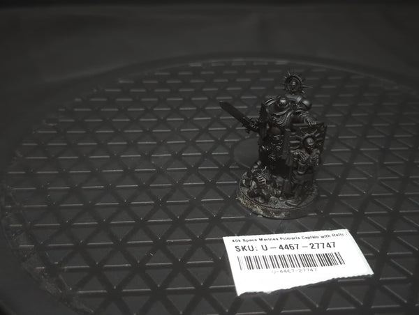 Warhammer 40k Space Marines Primaris Captain with Relic Shield x1