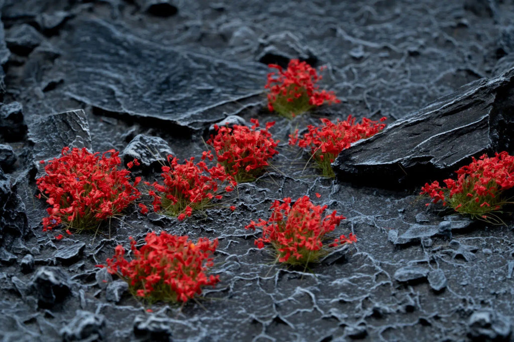 Gamer's Grass Tufts - Wild Red Flowers